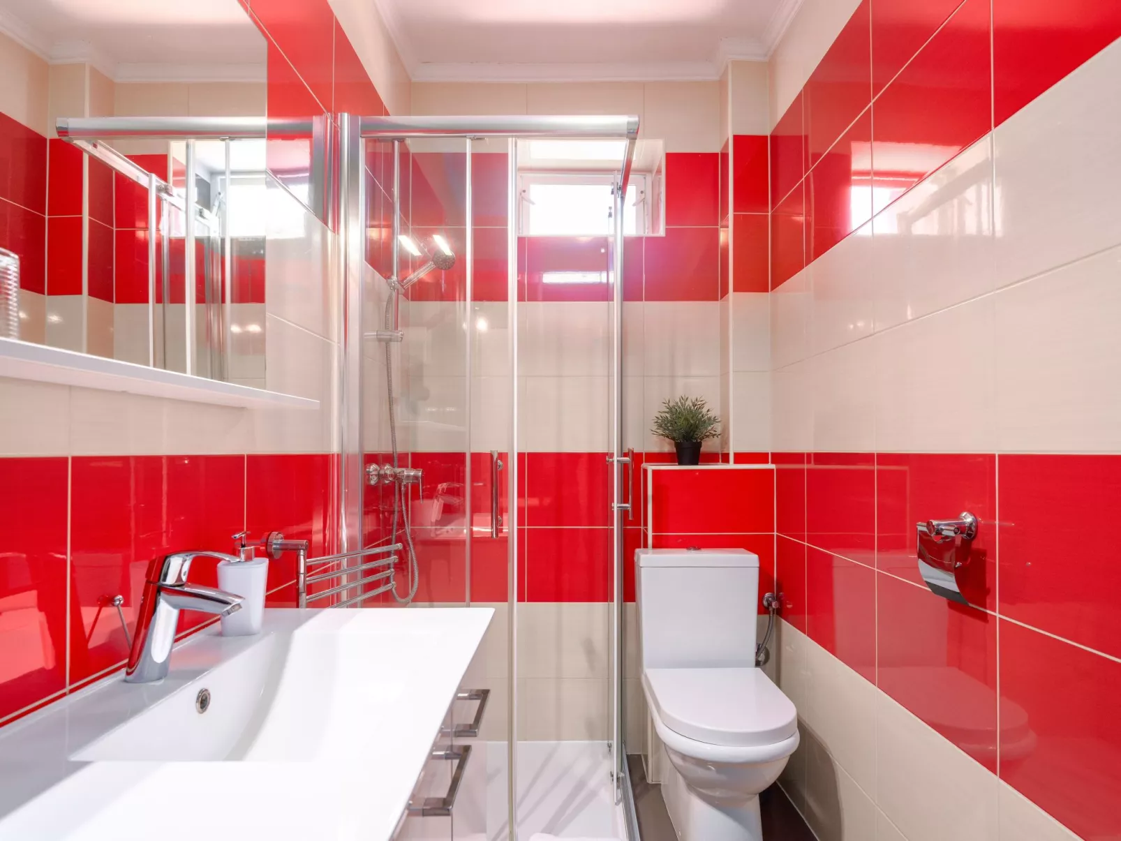 Casa Viola mit Pool, unweit von Lanterna Resort-Binnen