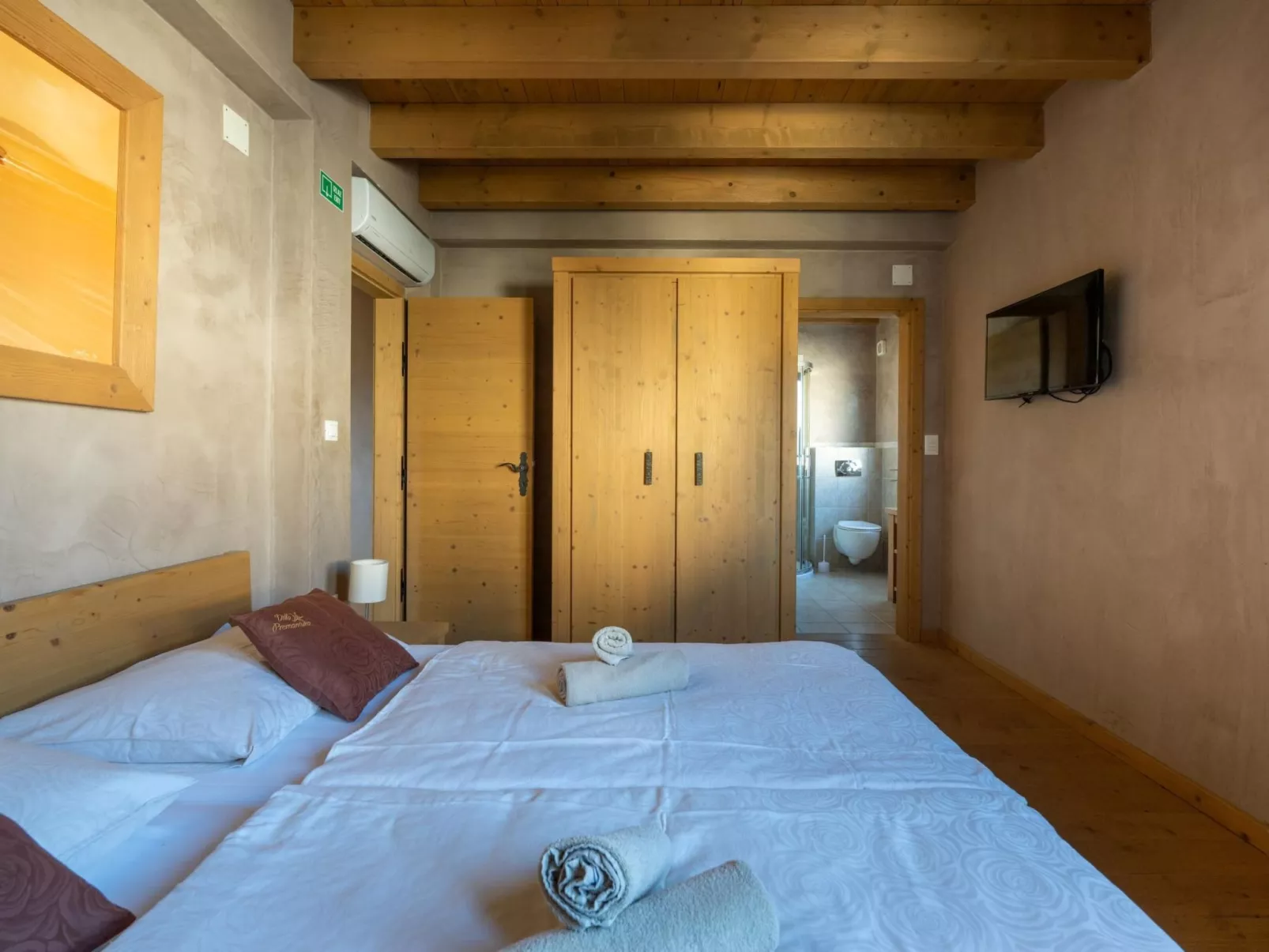 Villa Chiara mit 6 Schlafzimmern in Meeresnähe