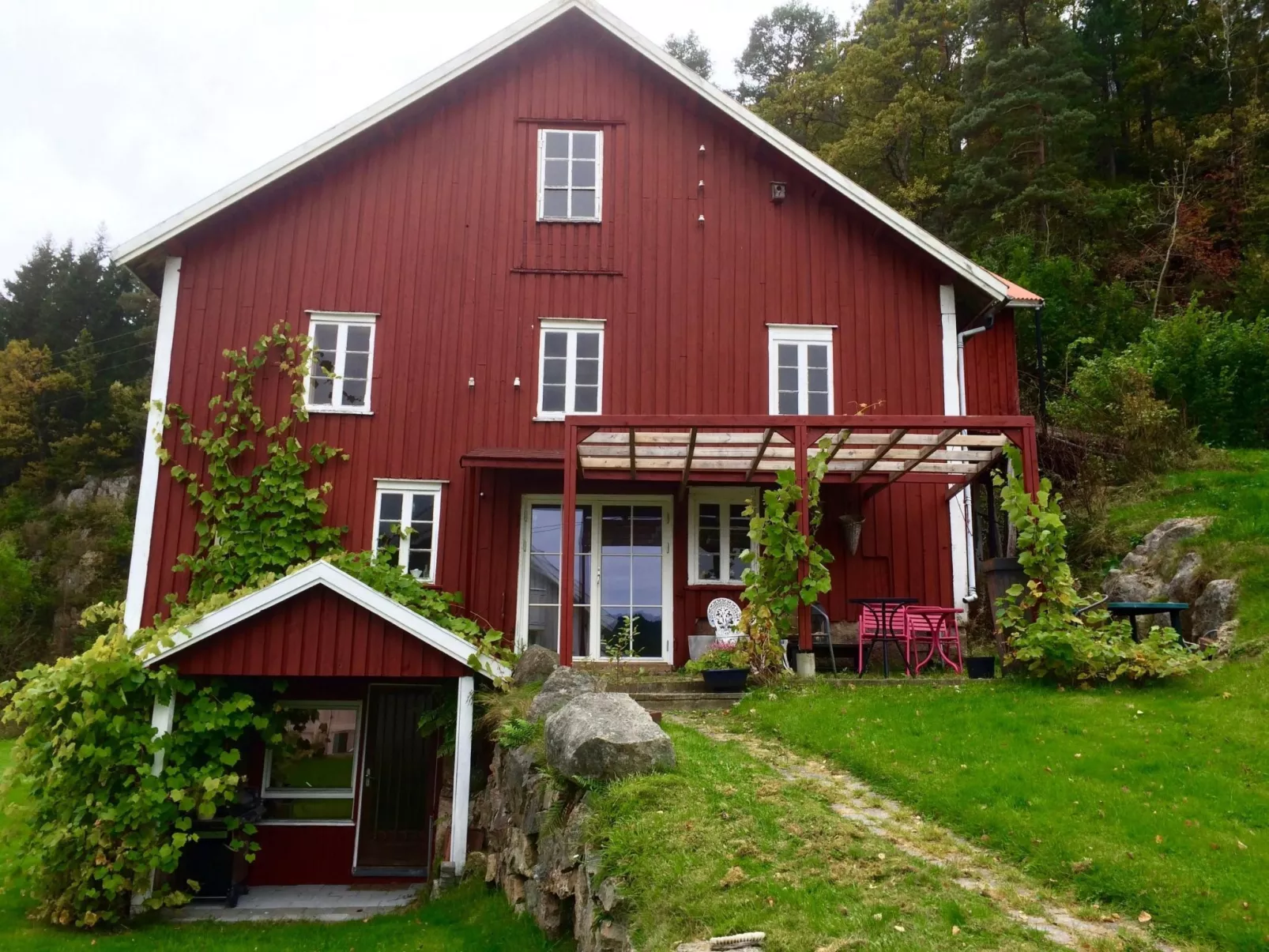 Mit Blick auf das Wasser-Buiten