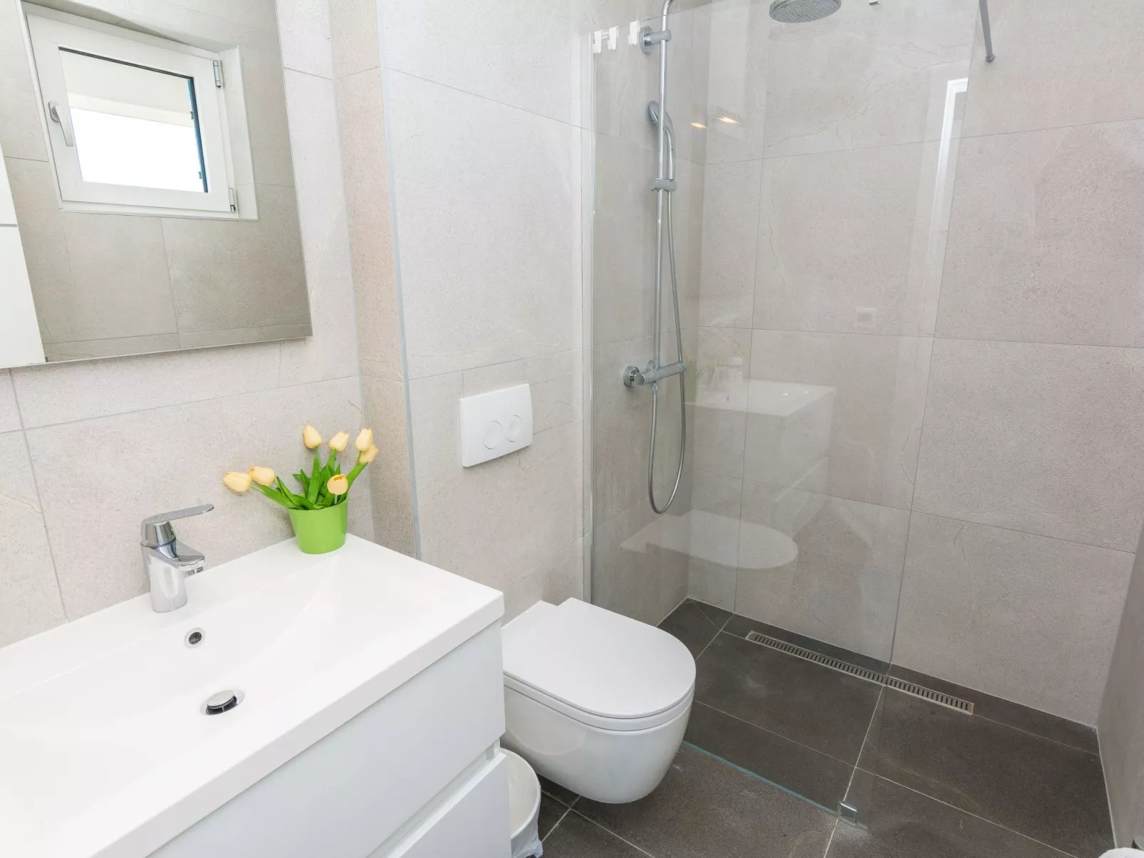 Strandvilla Miri Rose mit beheizbarem Pool