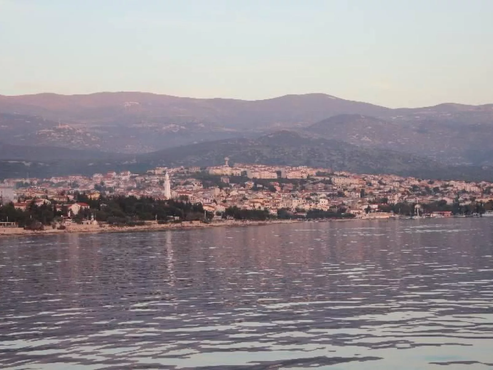 Wohnung in Novi Vinodolski mit Gemeinsamem Garten-Image-tags.info