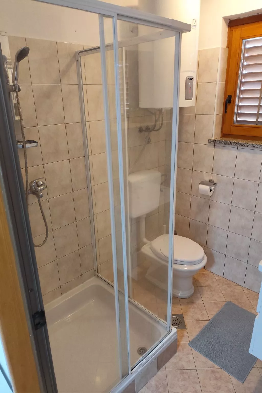 "Valentino" mit Blick auf das Wasser