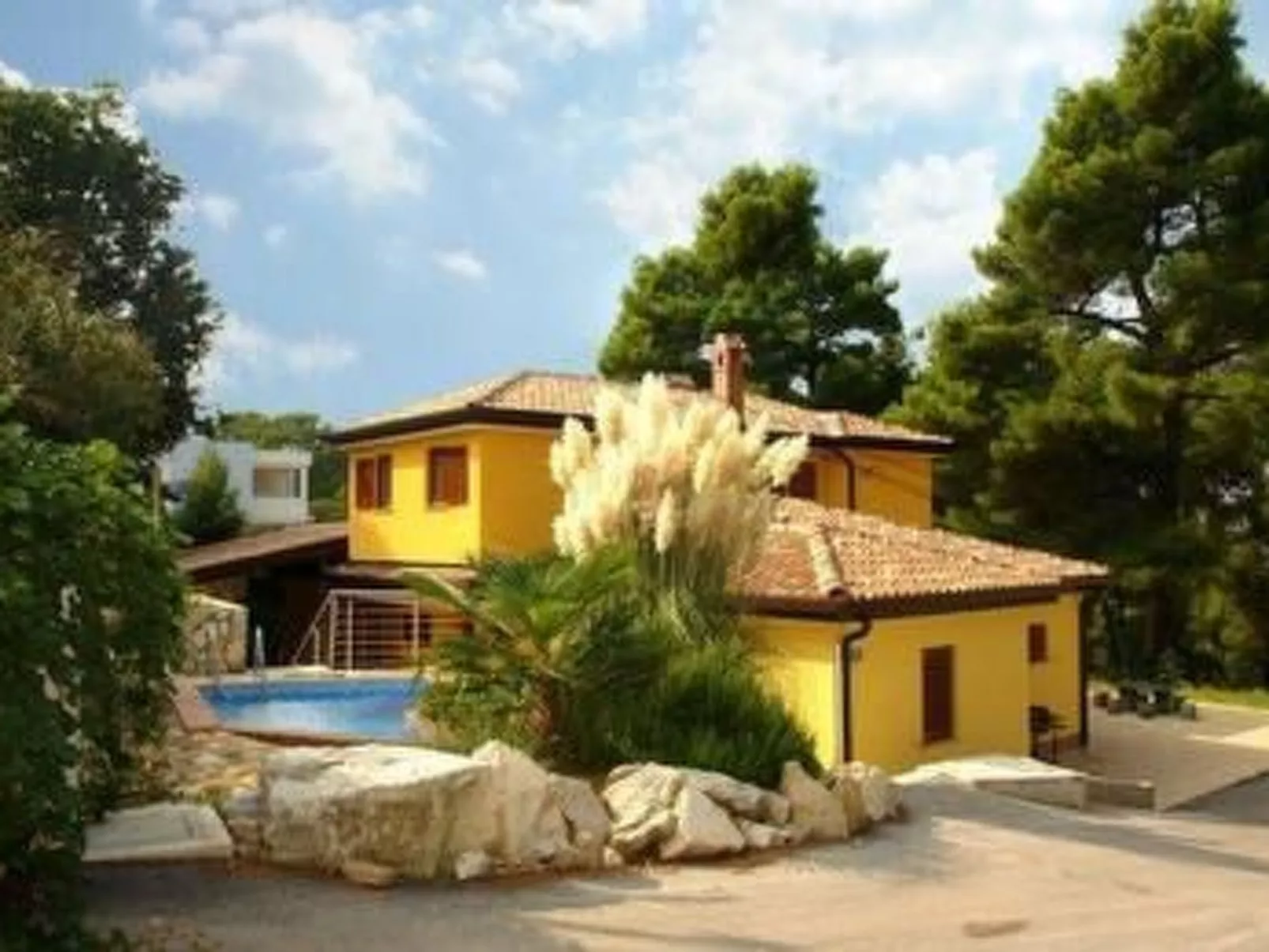 In Buje mit Barbecue