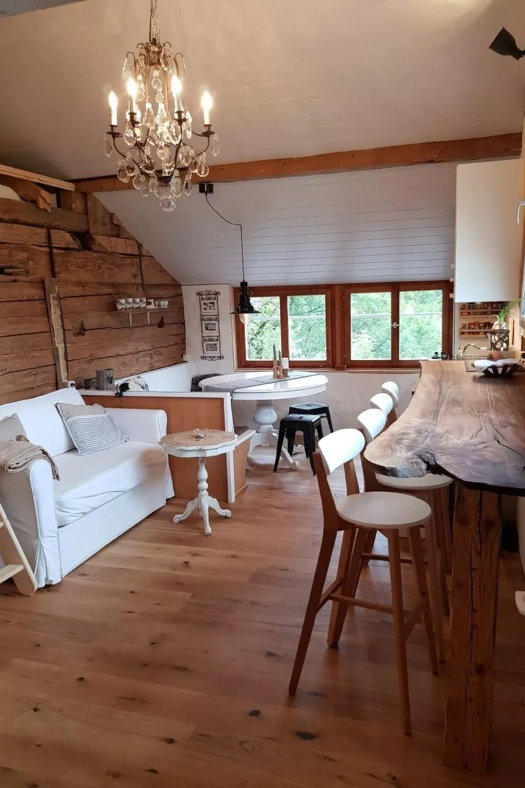 Studio Chic mit Whirlpool