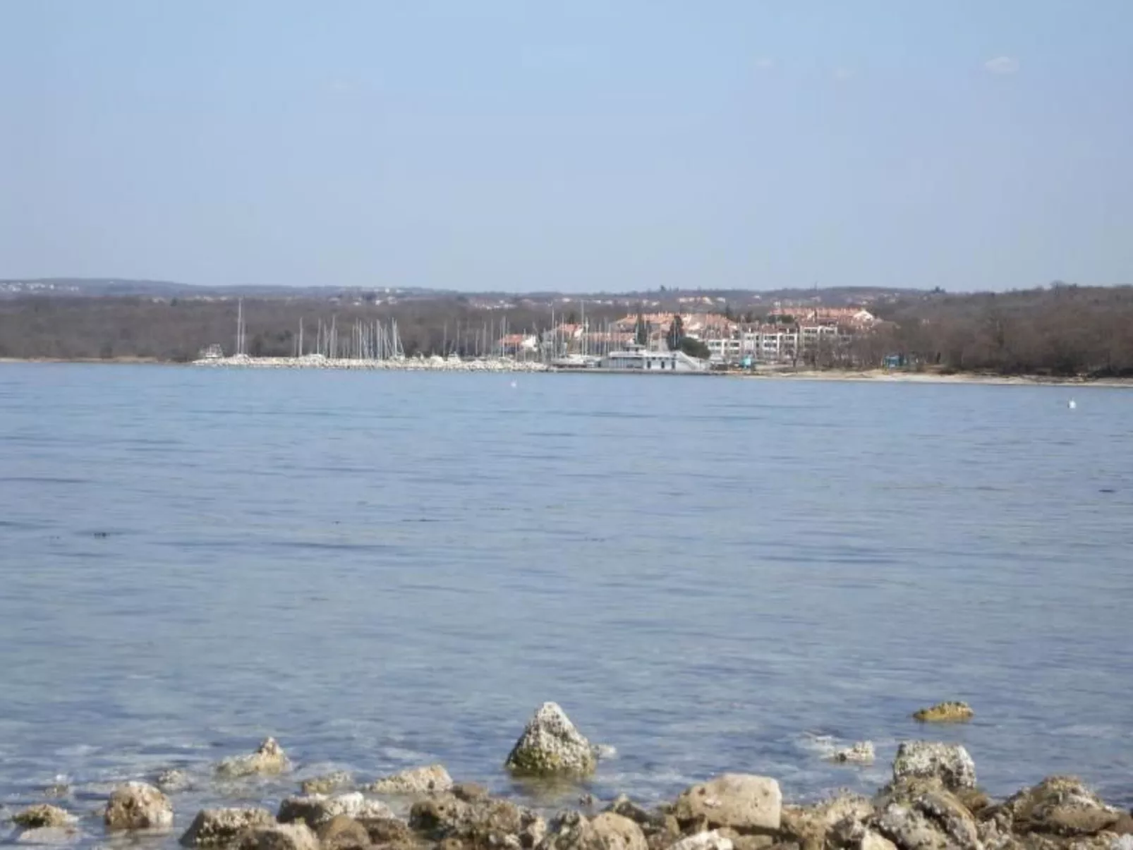 Appartement mit Blick auf das Wasser-Buiten