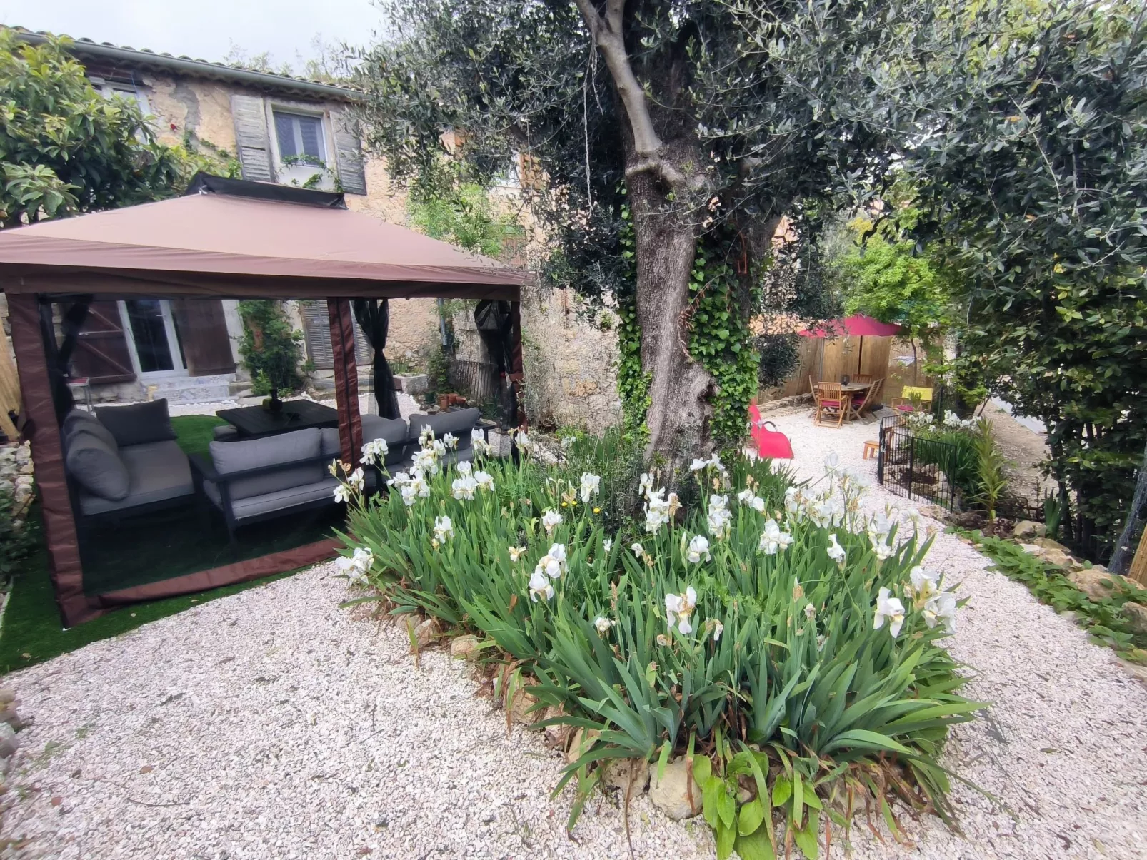 Oberseite der Villa Les Tilleuls-Binnen