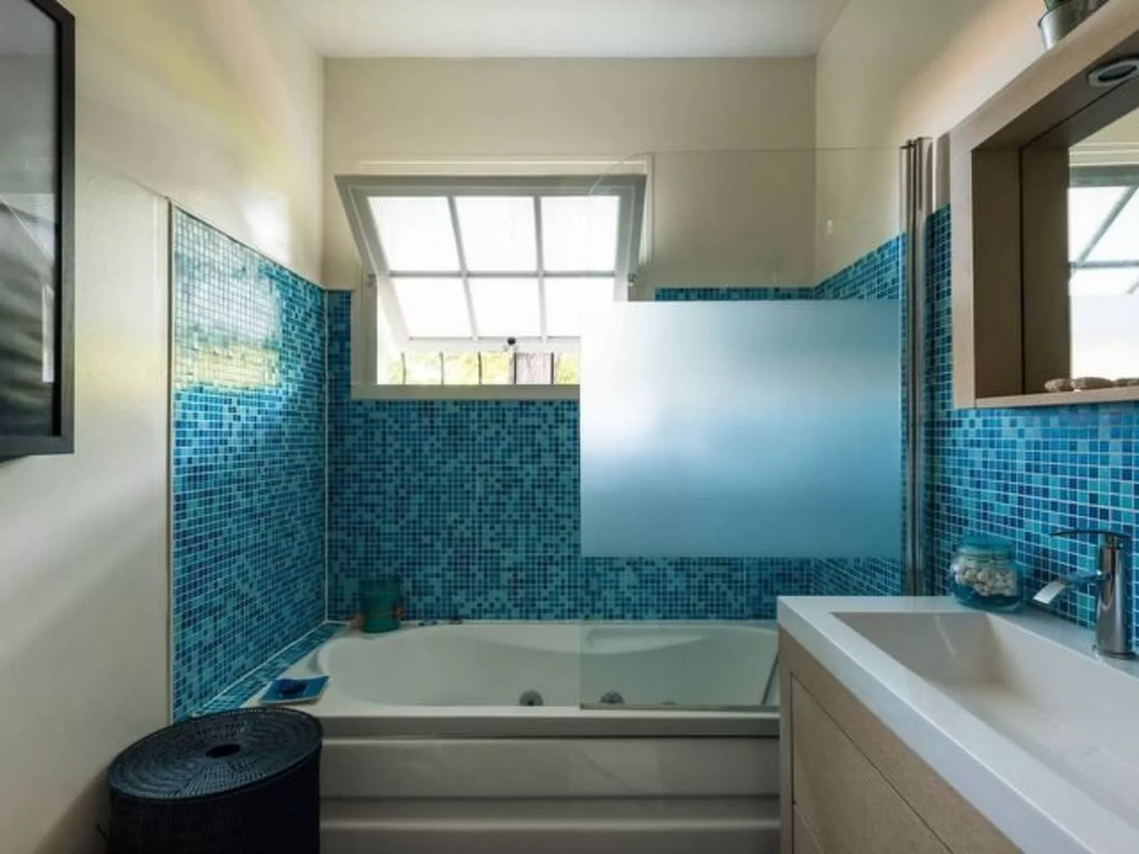 10 p mit beheiztem Pool-Binnen