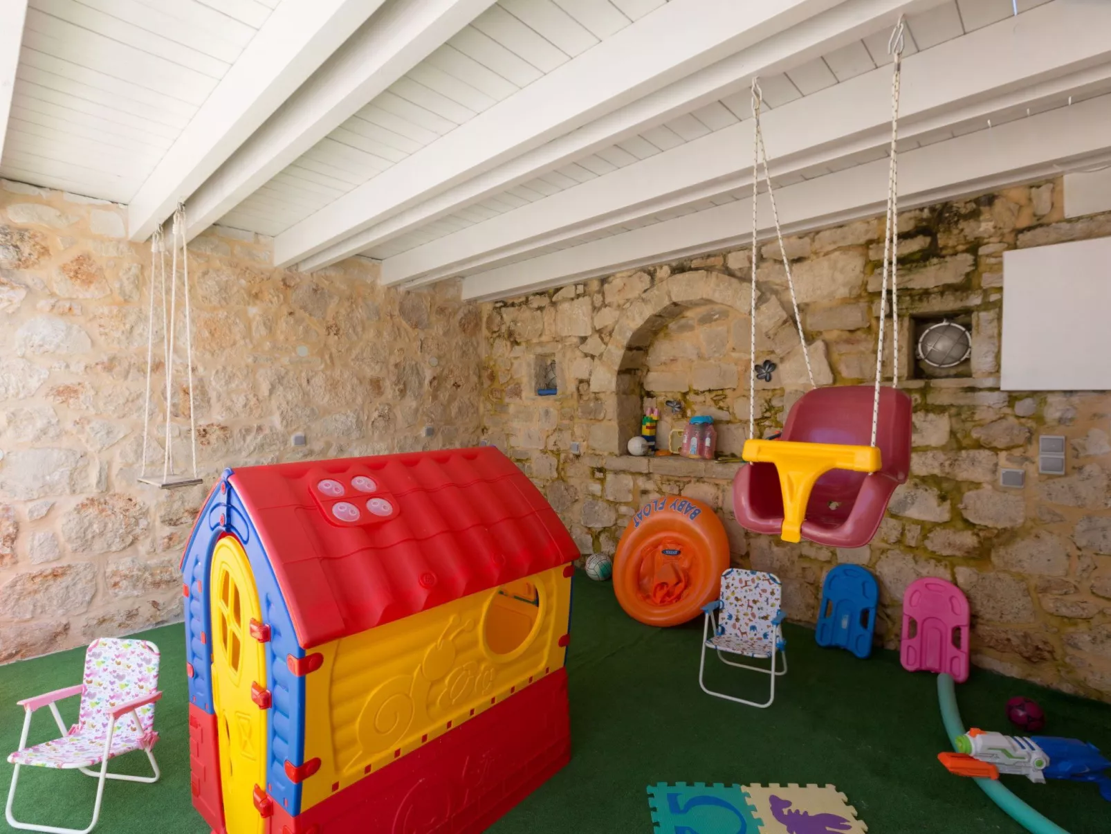 Villa "Kampos" mit eigenem Pool