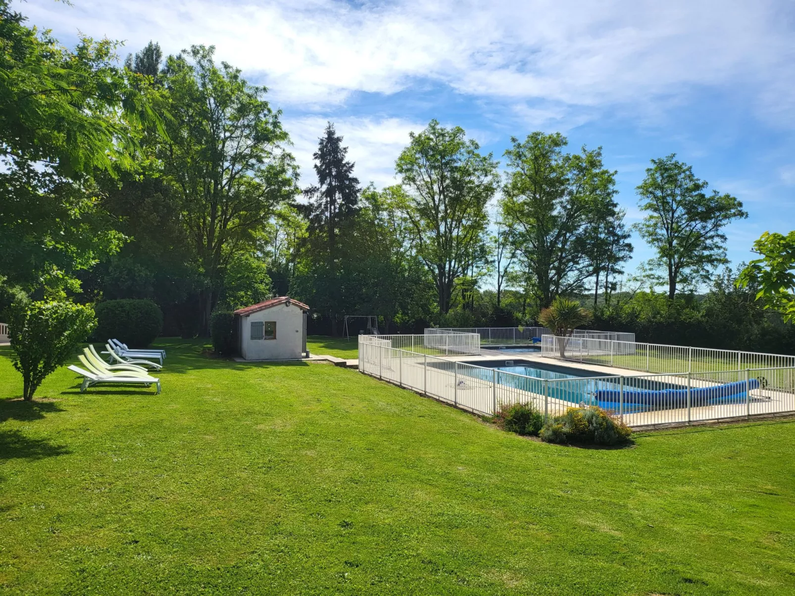 Domaine des Prairies de Latry-Image-tags.info