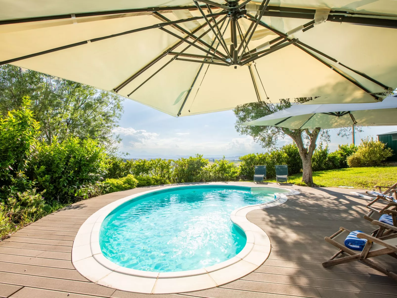 Villa Gelso mit Pool, Sauna und atemberaubender Aussicht