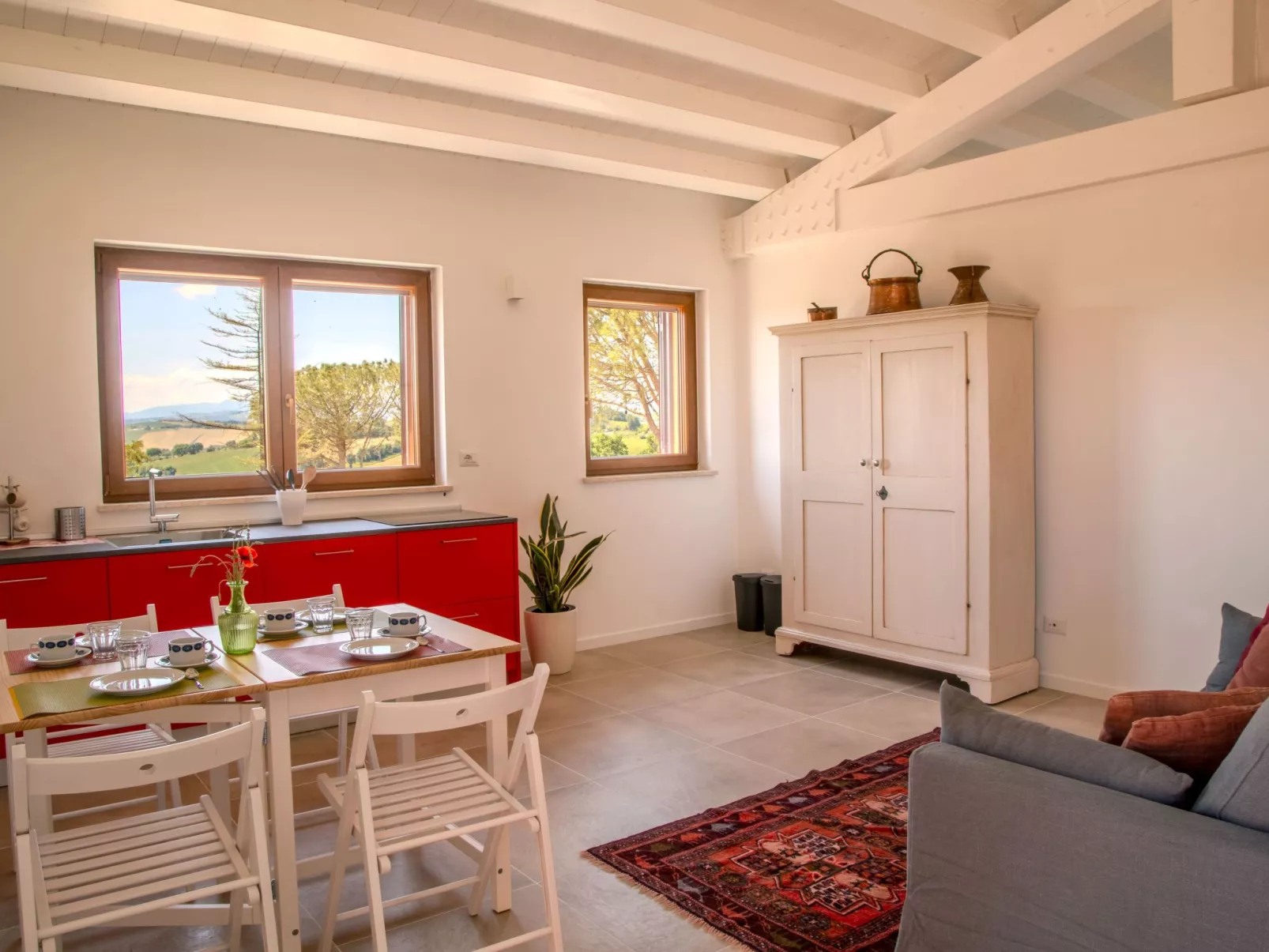 Haus mit Terrasse mit Aussicht und Gemeinschaftspool