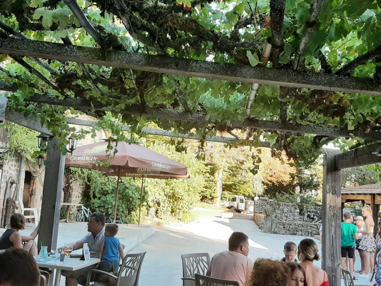 Chalet B10 Yemanisi in der Dordogne