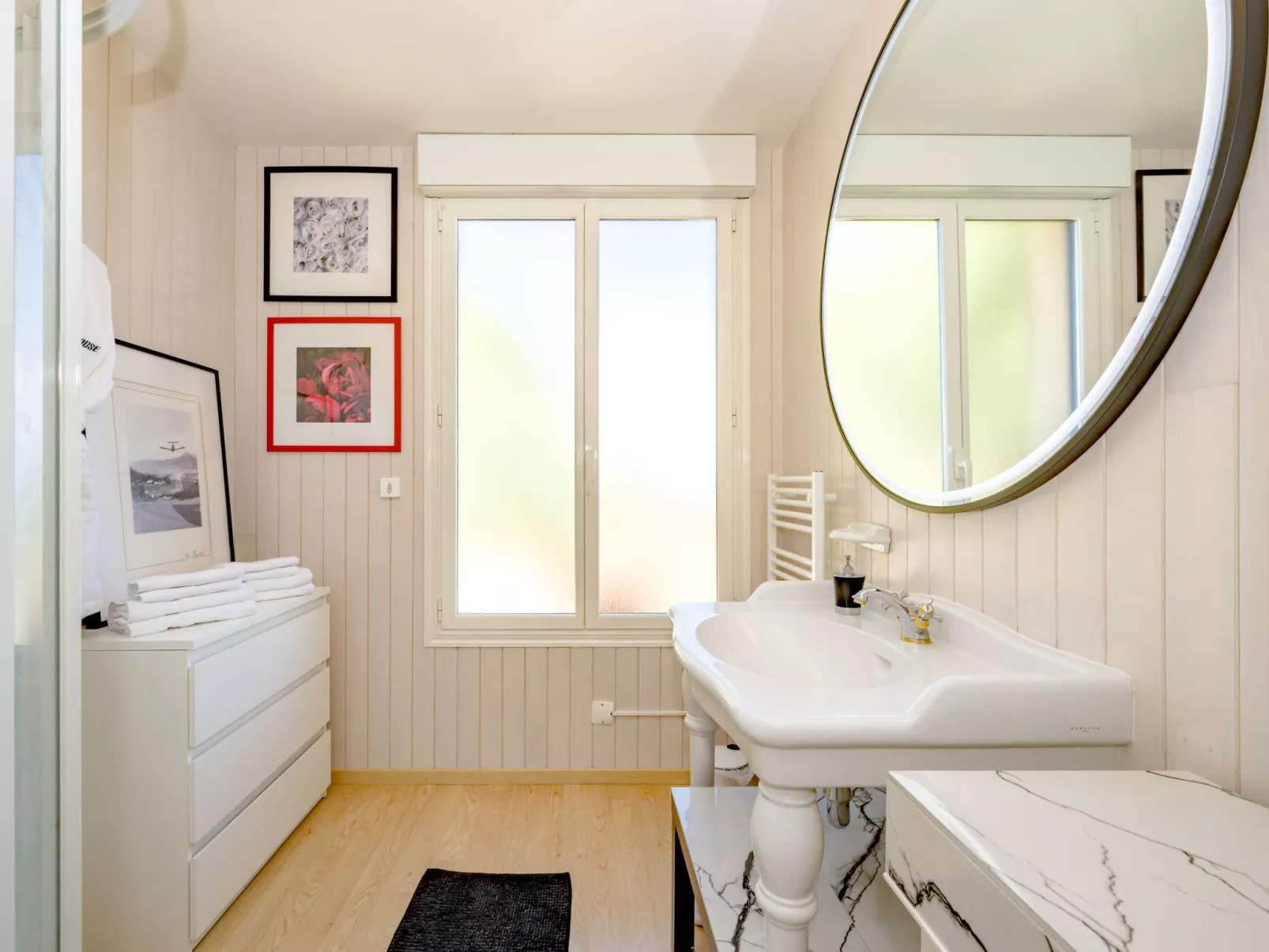 Villa "Ker House" mit Blick auf das Wasser-Binnen