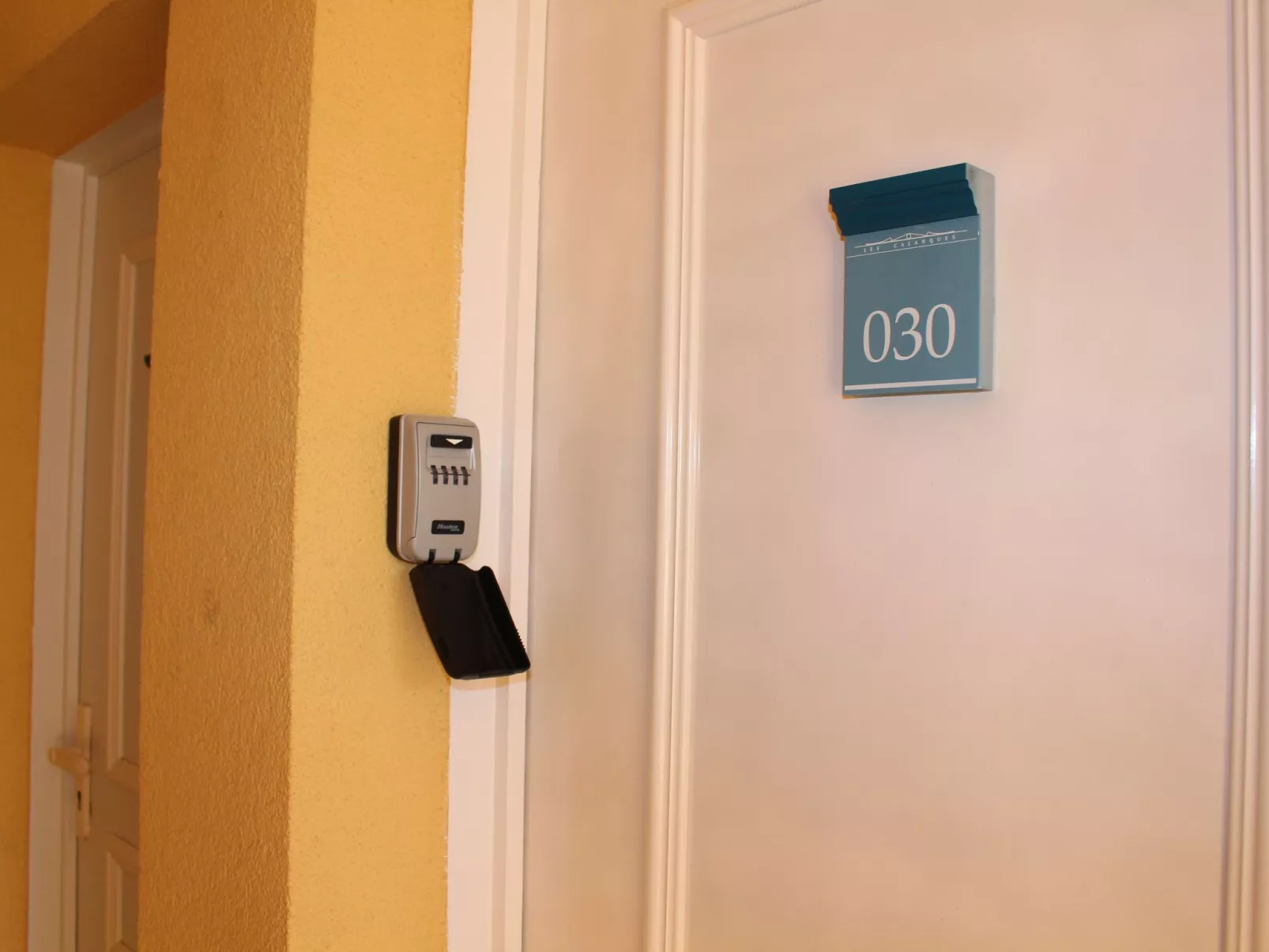 Französische Riviera - Les Issambres T2 für 4 Personen am Meer-Binnen