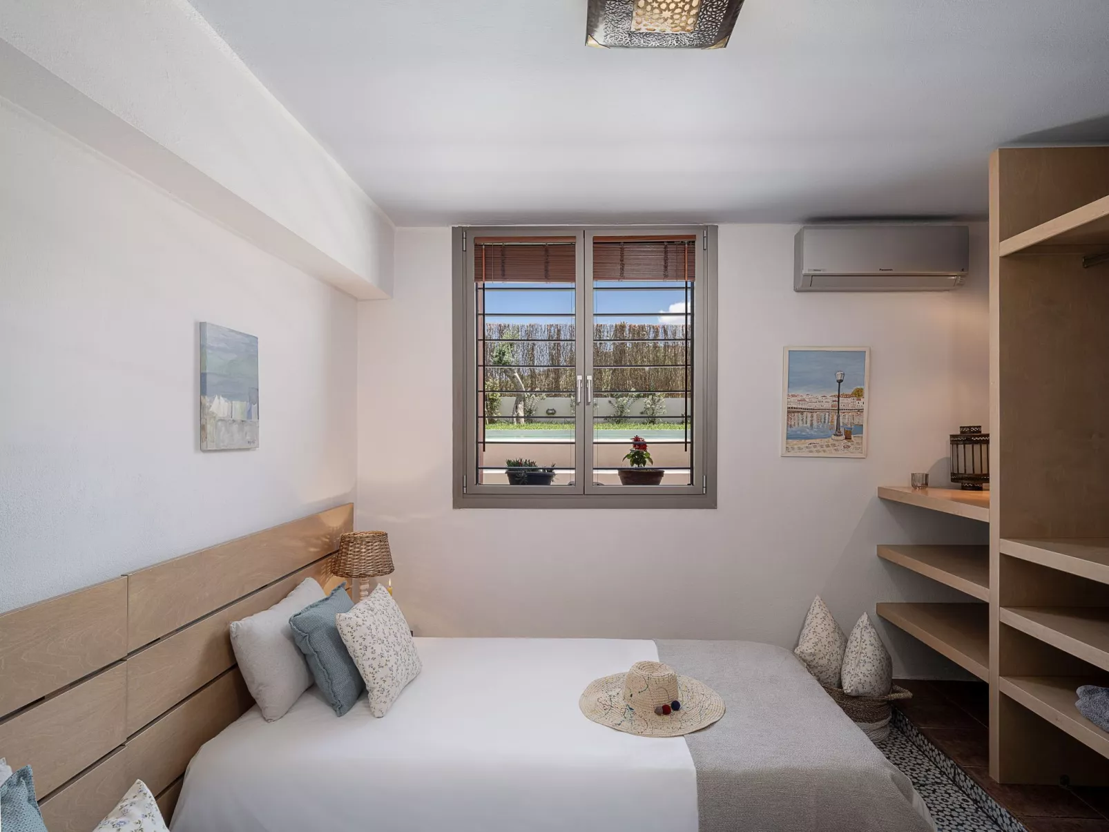 Am Strand mit Pool für eine oder zwei Familien-Binnen