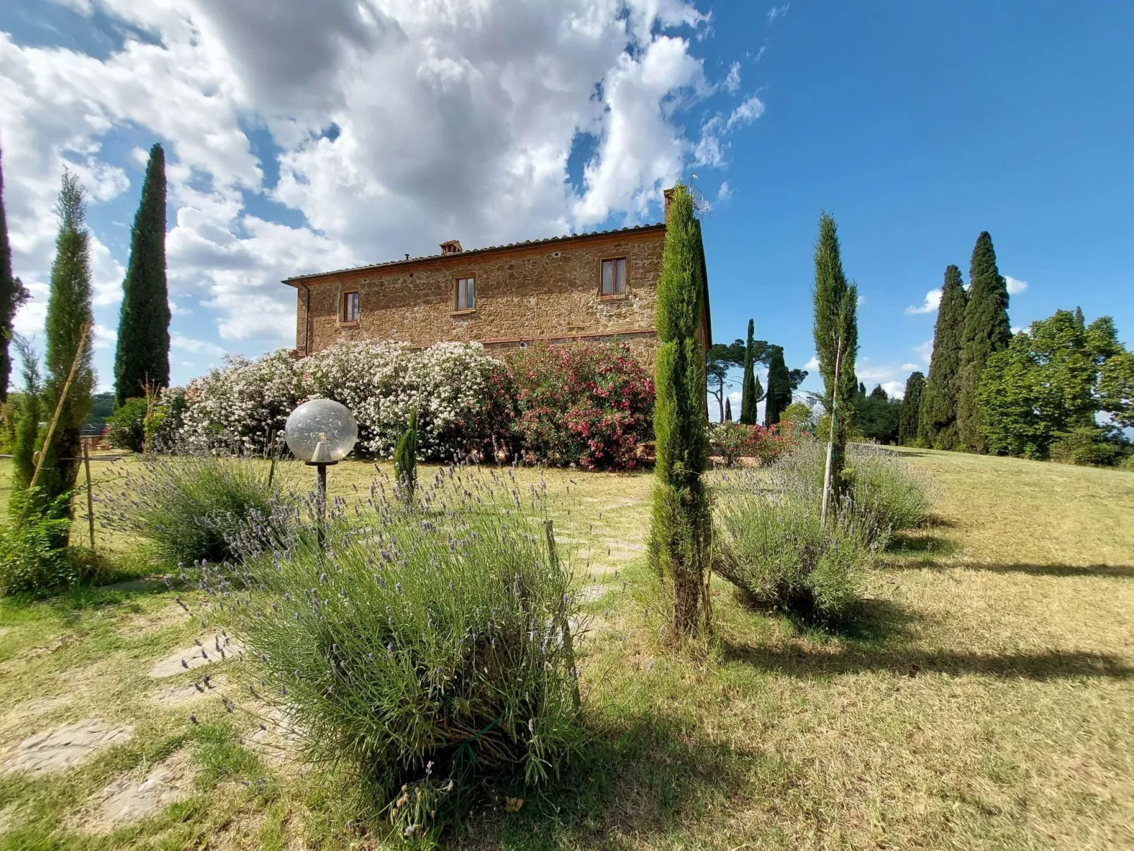 "Lavanda castellett-Buiten