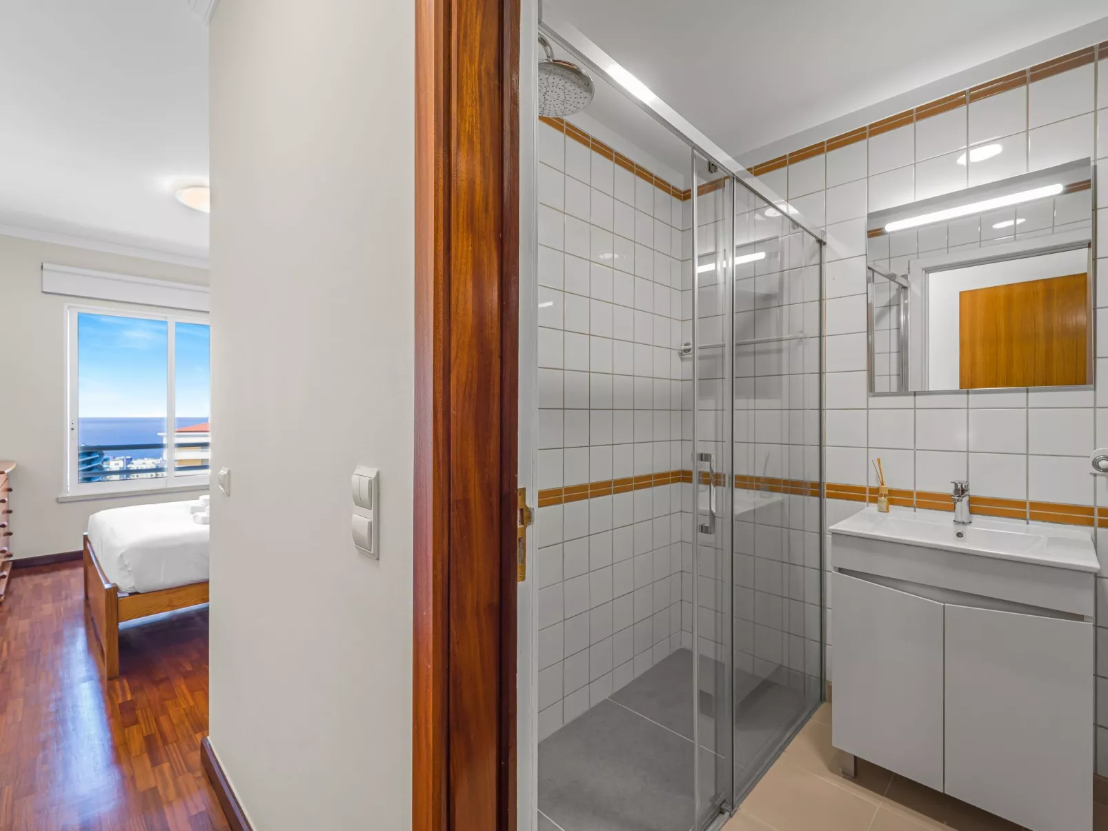 Tulipa Apartment Top-Binnen