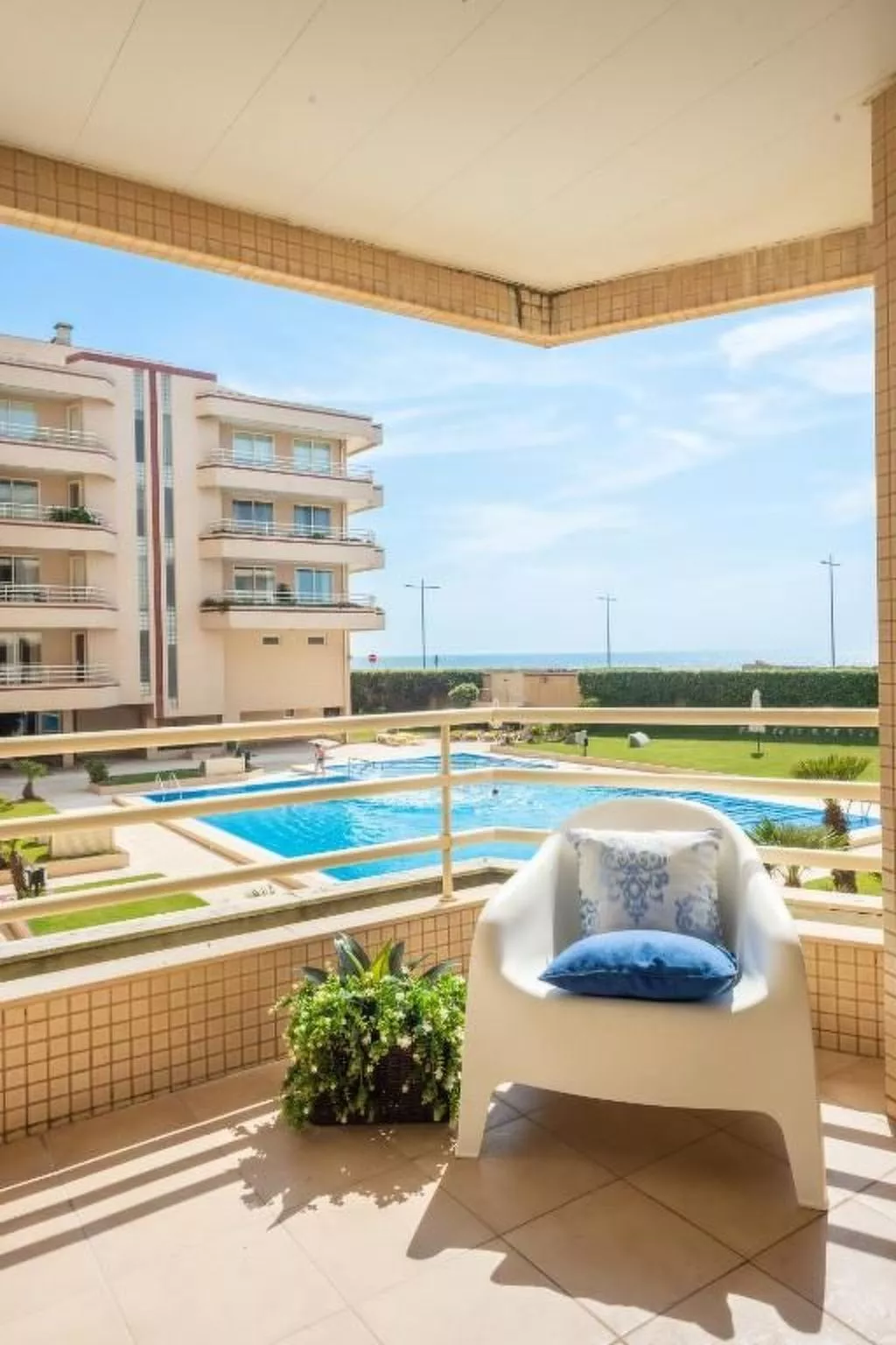 Meerblick Erste Linie mit 2 Pools 4-Buiten