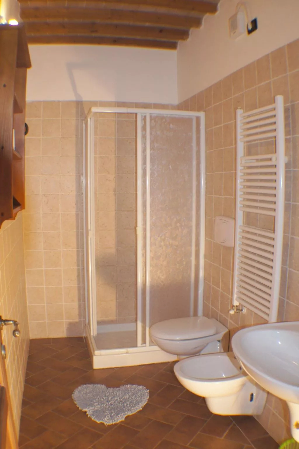 Wohnung in Riparbella mit privatem Parkplatz