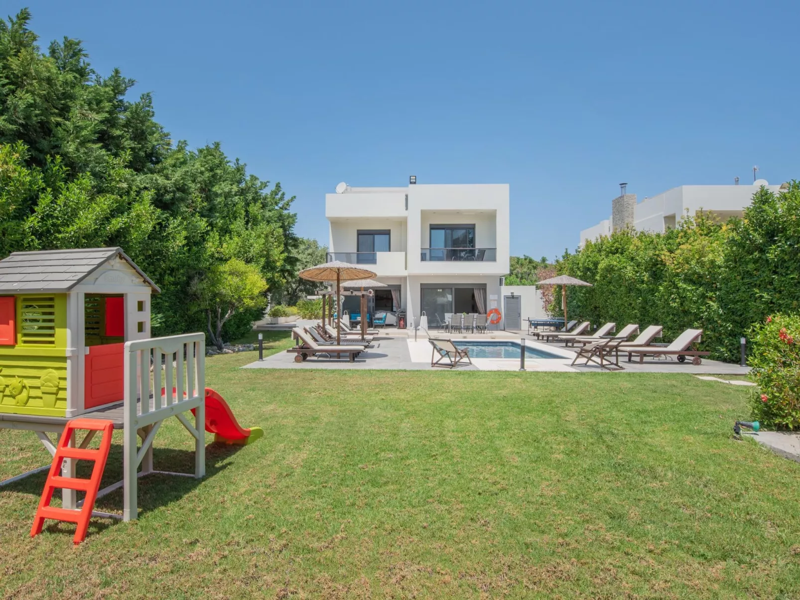 Luxuriöse Ferienvilla Elena-Buiten