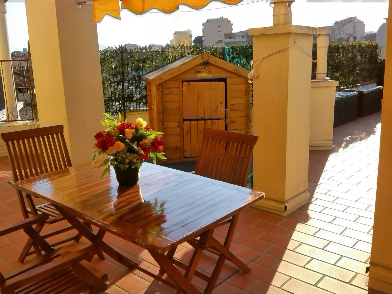 Boite d'Amour Wohnung mit Terrasse und Solarium-Buiten