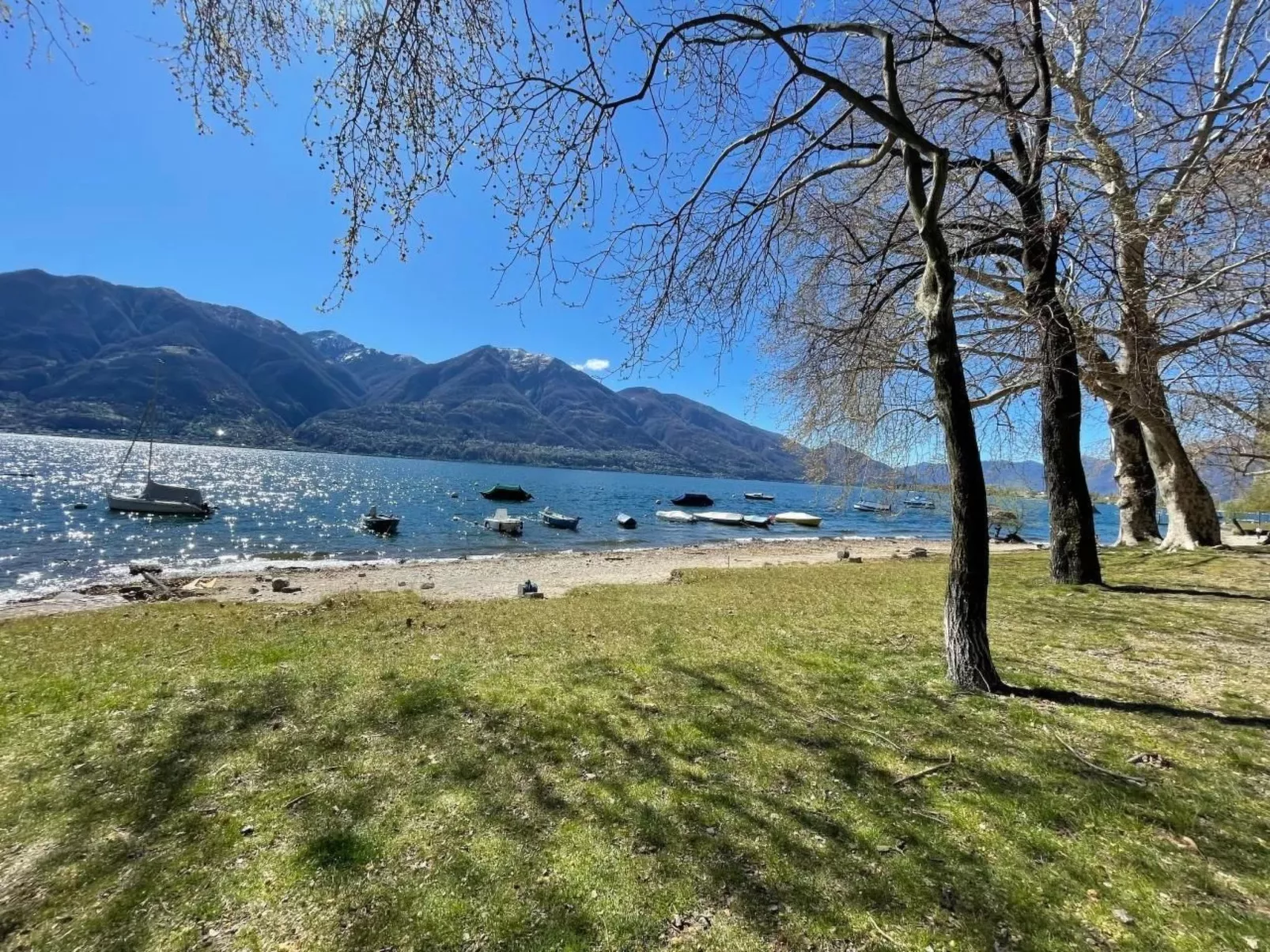 Navengana 4 mit Pool-Image-tags.info