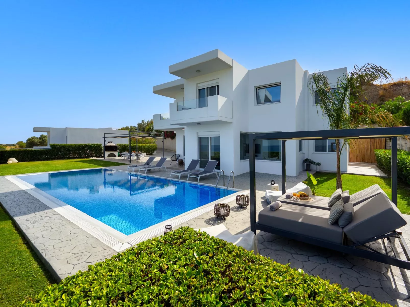 Moderne Villa mit Hügel- und Meerblick-Buiten