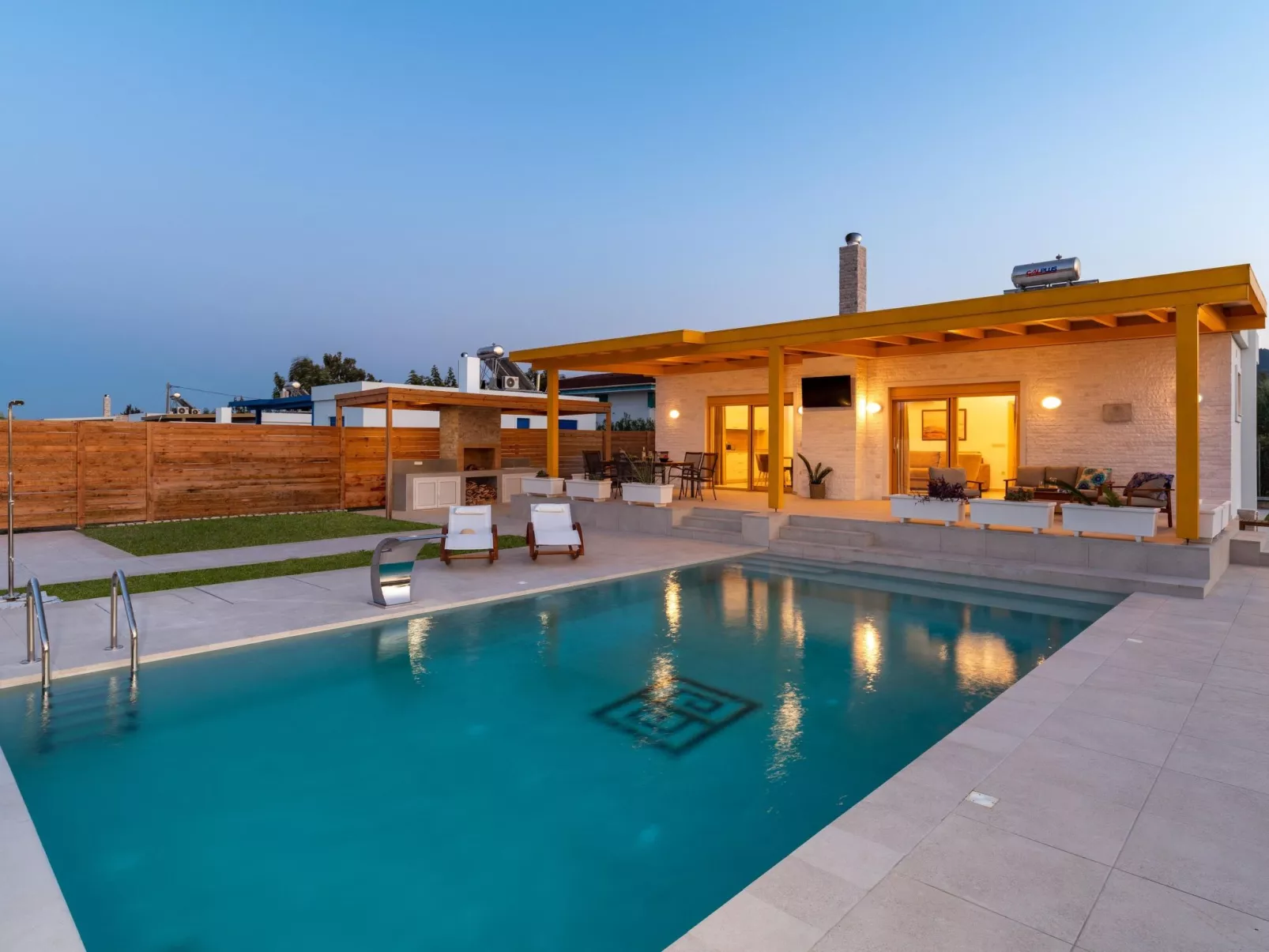 Schöne Ferienvilla Ilios-Buiten