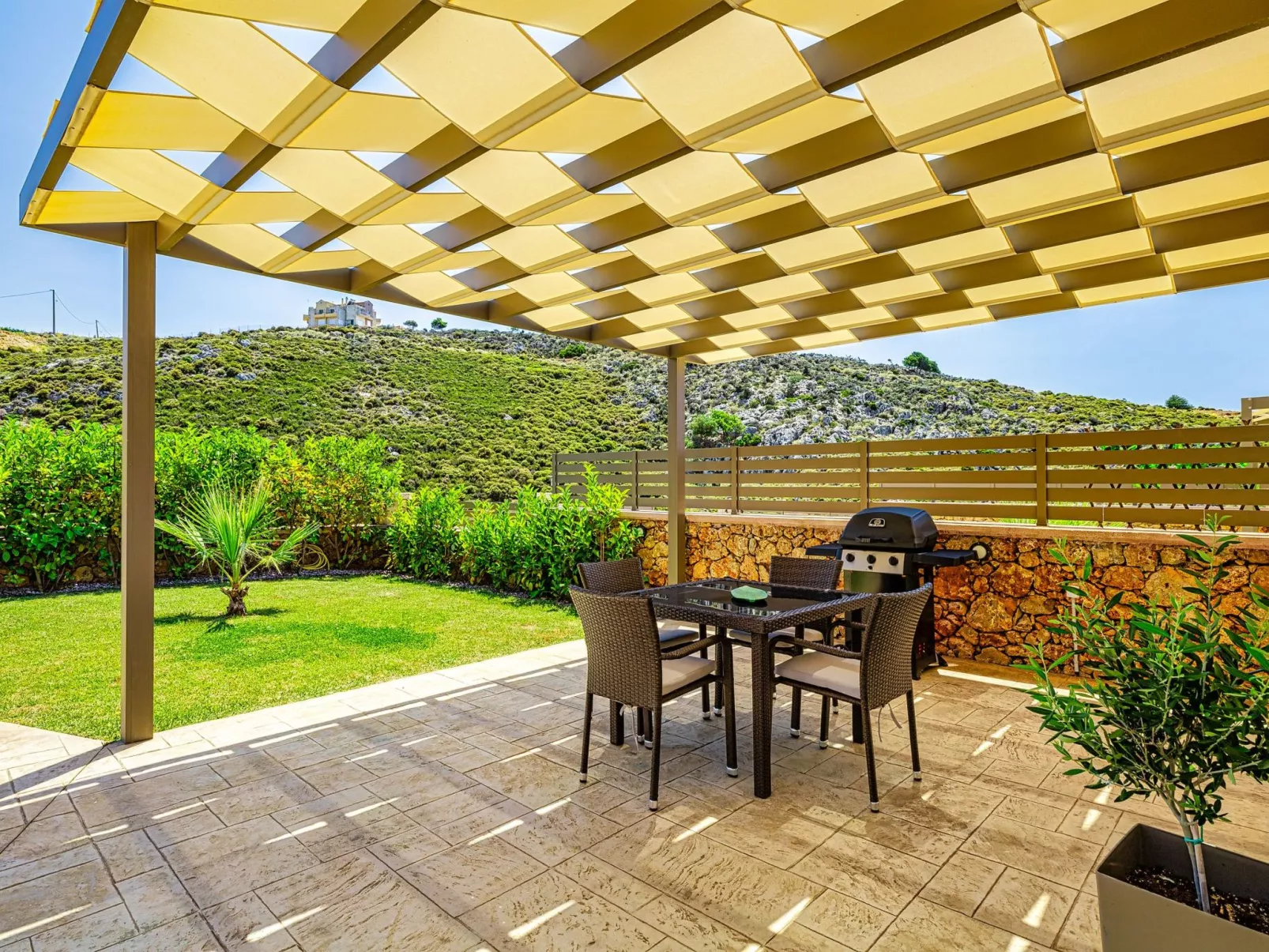 "Villa Nektar" mit privatem Pool-Buiten