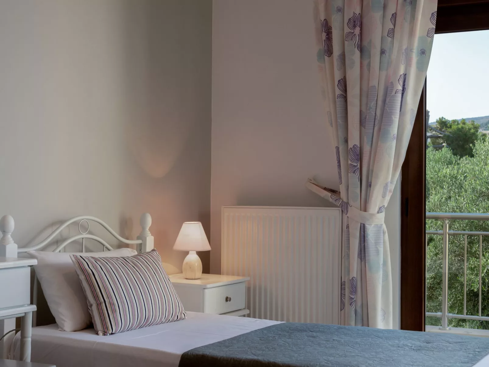 Ferienvilla "Rousa" mit Bergblick-Binnen