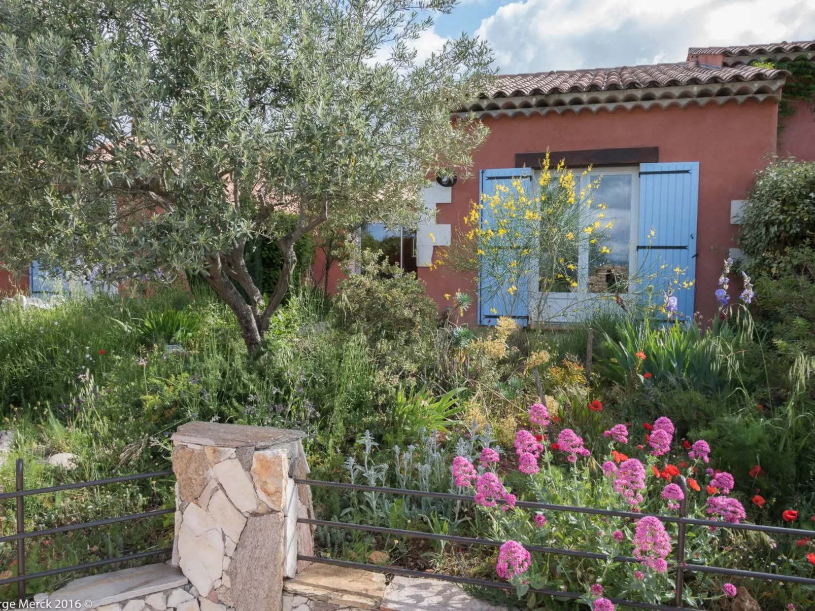 Les amandiers-Buiten