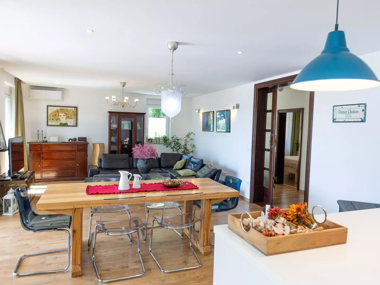 Ferienvilla mit privatem Pool-Binnen