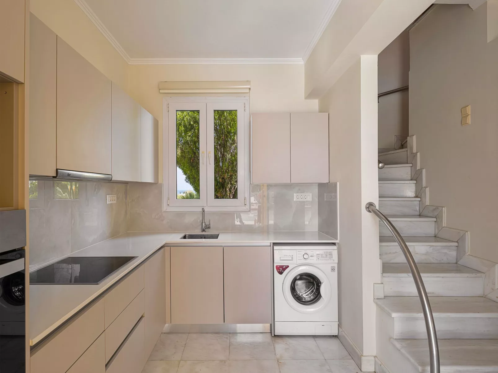 Mit gemeinschaftlichem Pool