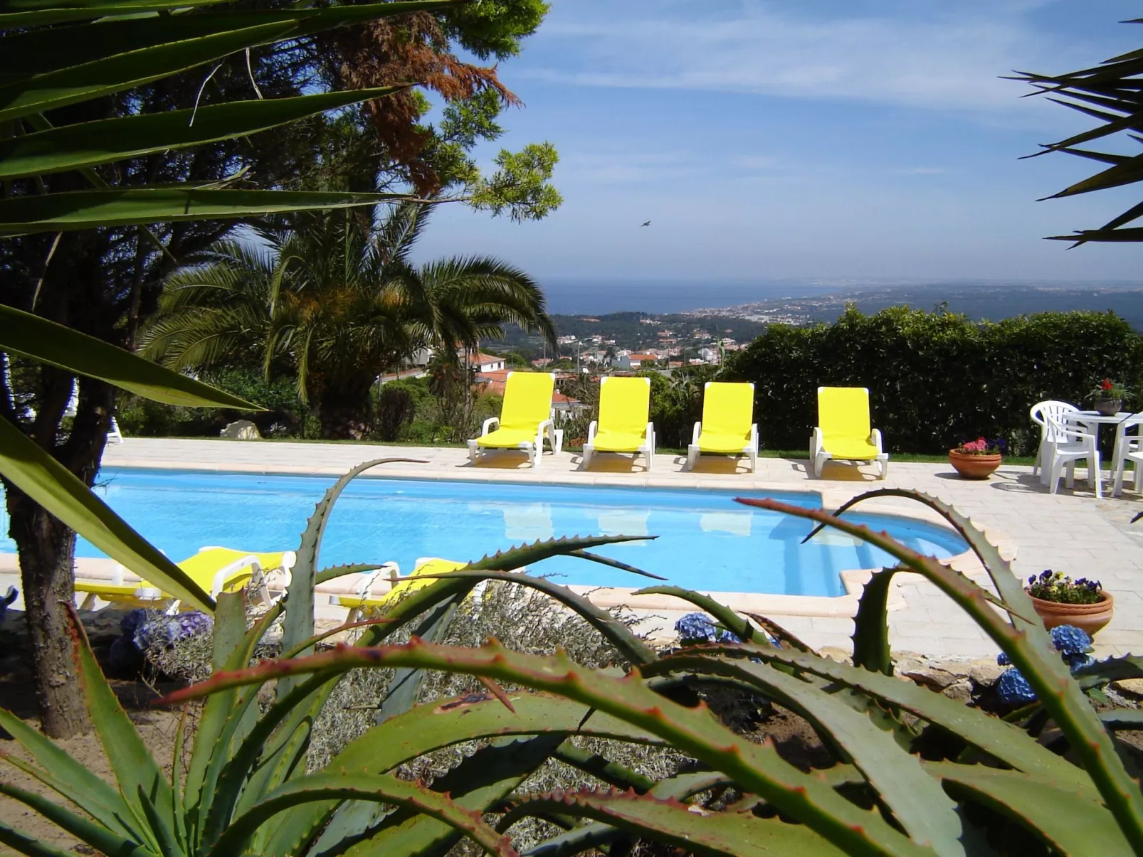 Haus in Colares mit privatem Pool