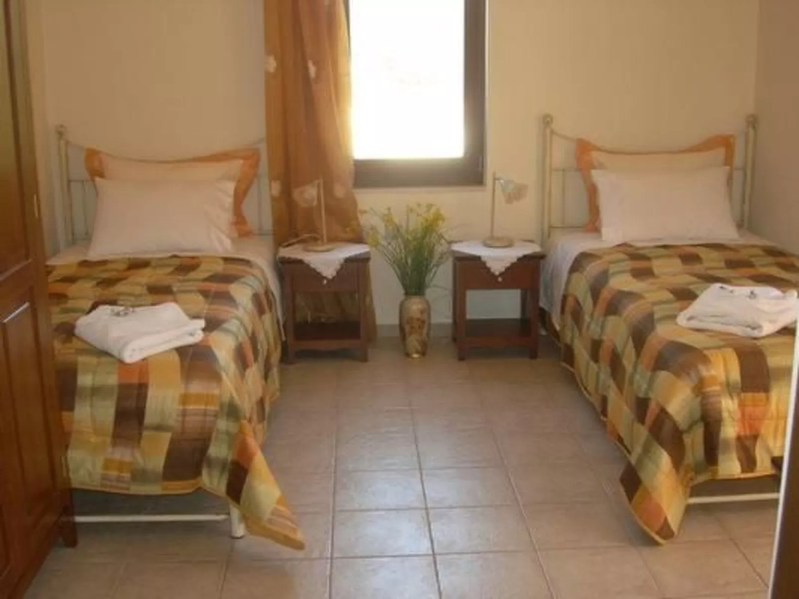 Angenehmes Haus mit Grill, Pool und Terrasse