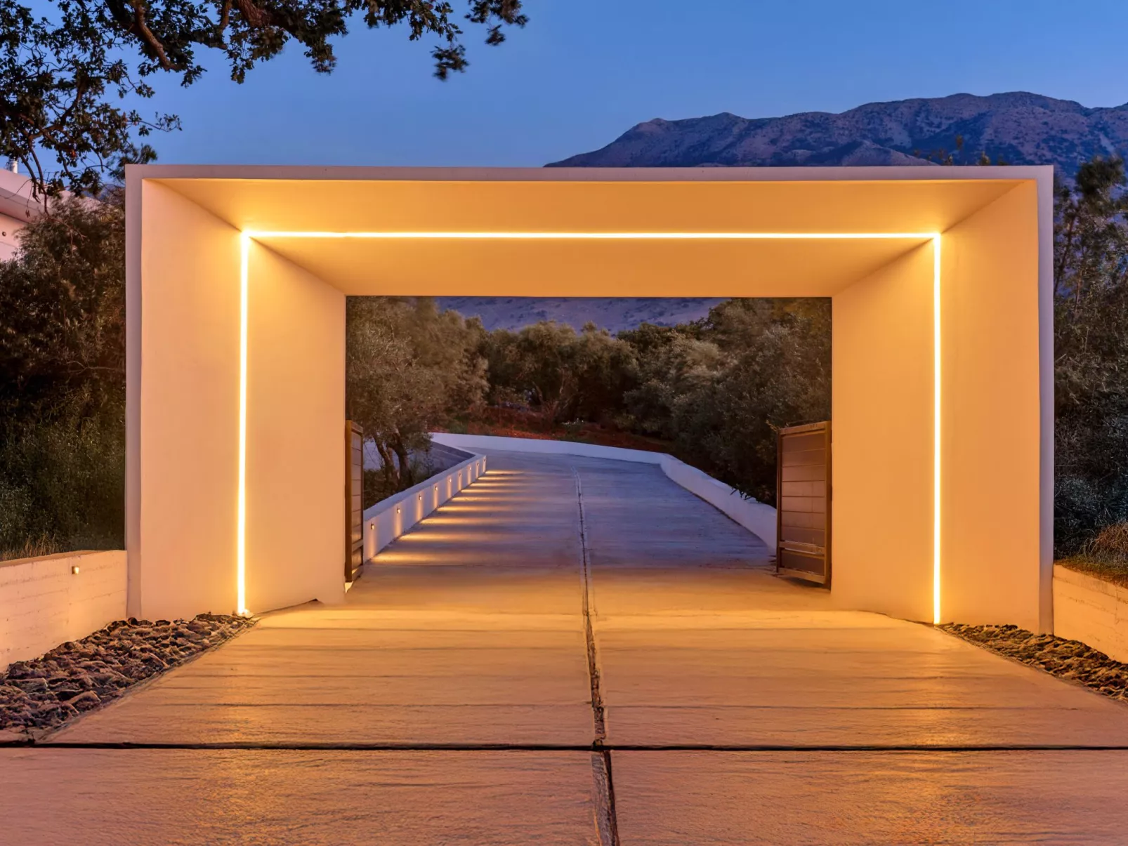 Celestial Villa Privater Pool und Jacuzzi-Image-tags.info