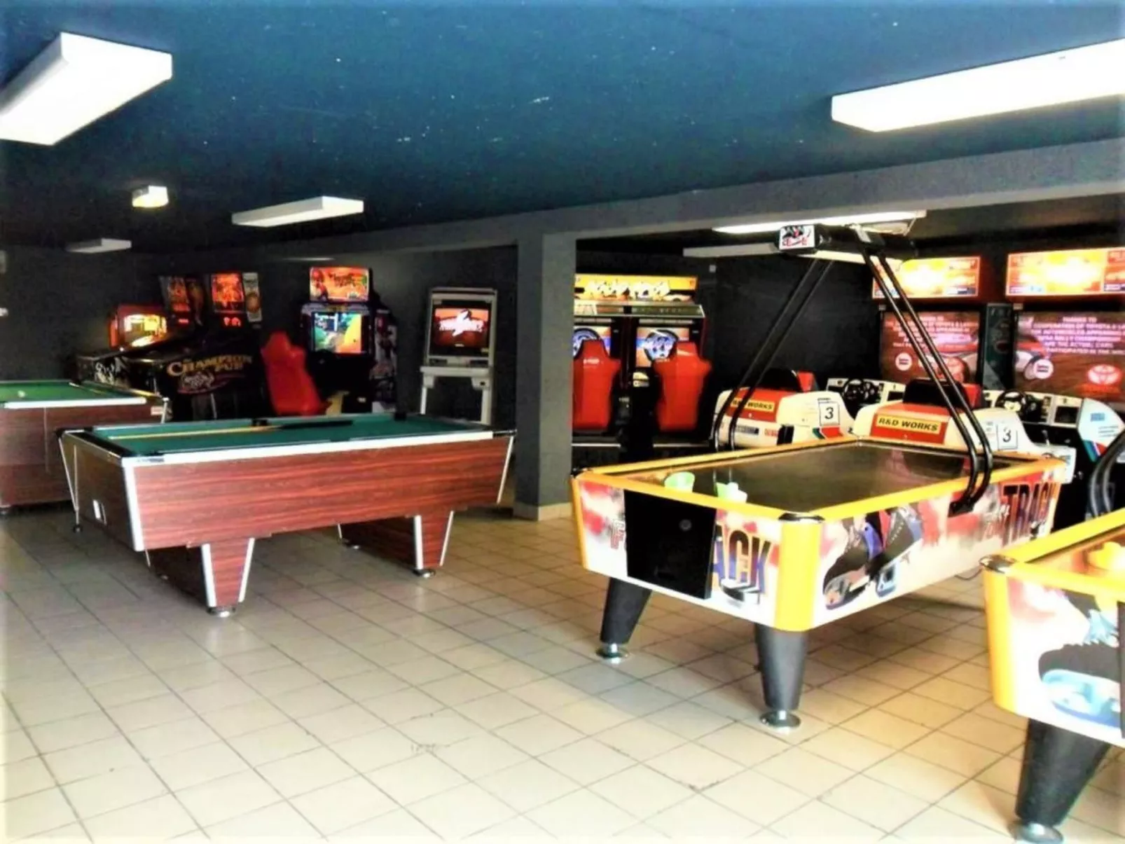 Standort mobil home 2 chambres-Binnen