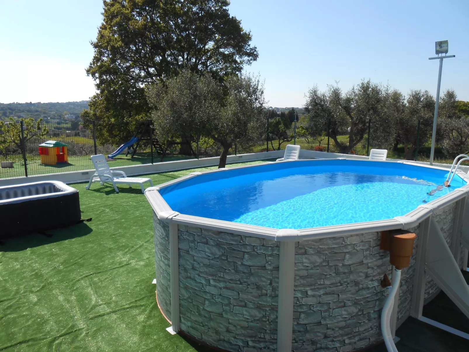 GIALLO-Image-tags.info