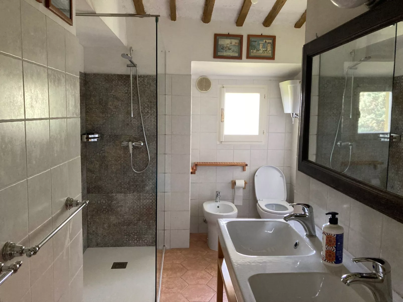 In Spoleto mit Garten, Grill und Terrasse