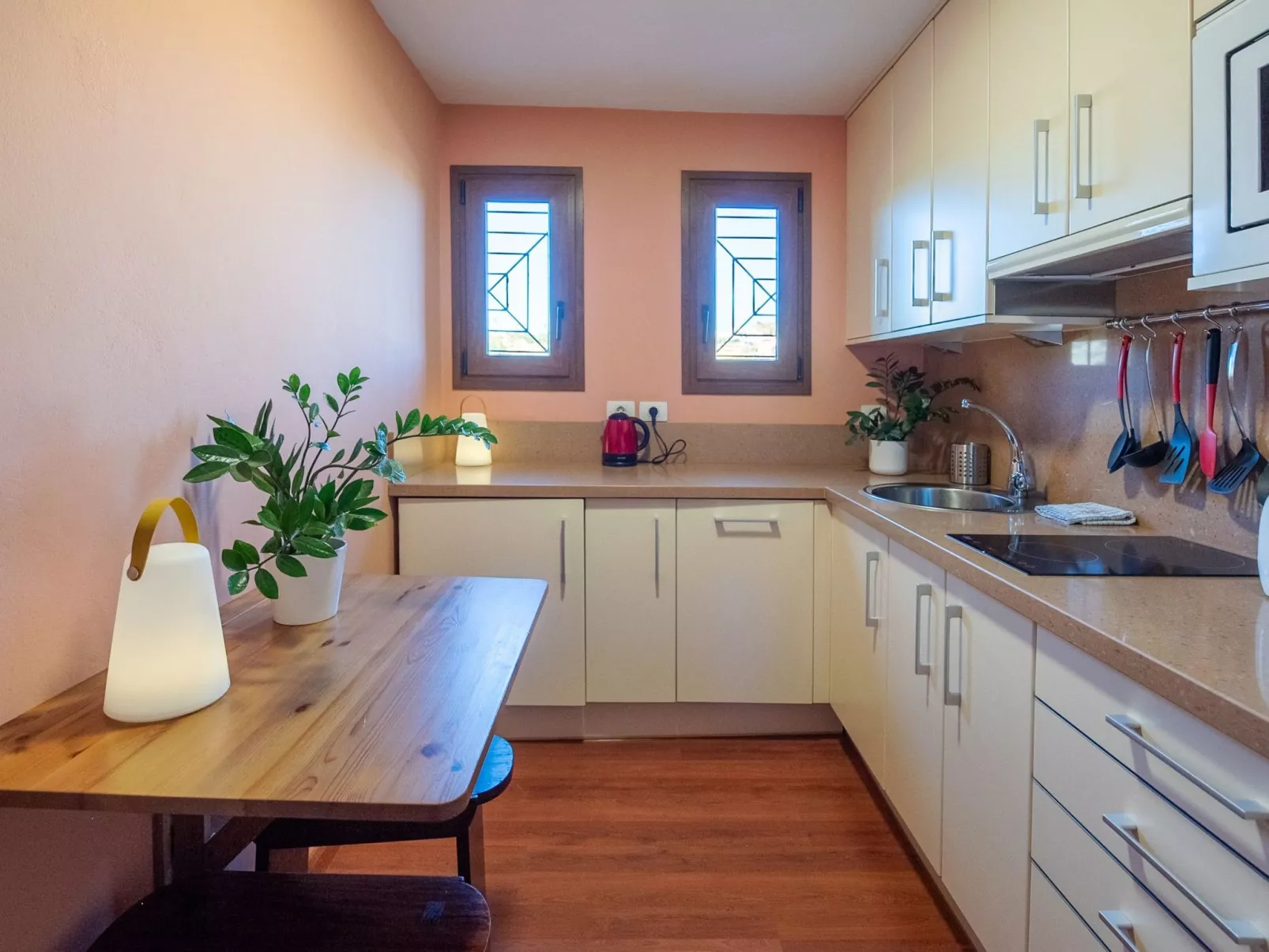 Wunderschöne Villa in einer einzigartigen natürlichen Umgebung-Binnen