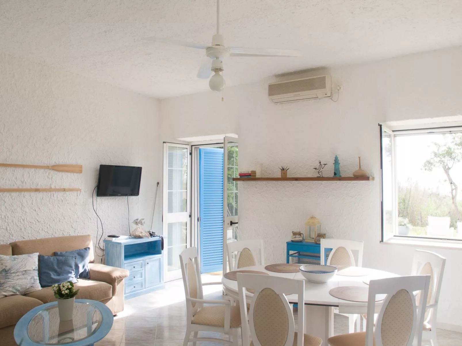 Villa Saline- Villa am Meer-Image-tags.info