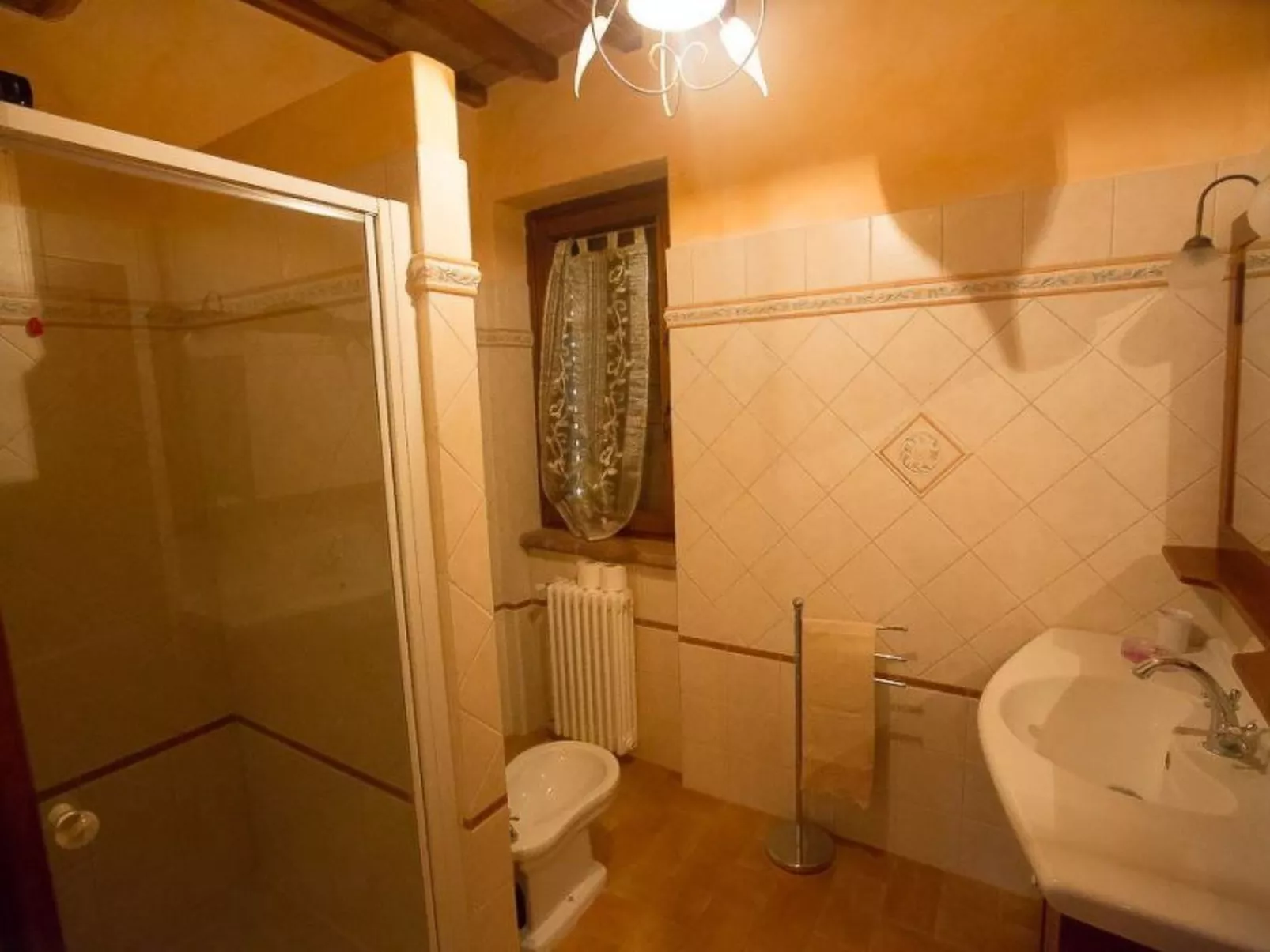 Villa mit privatem Pool zwischen Umbrien und der Toskana-Binnen