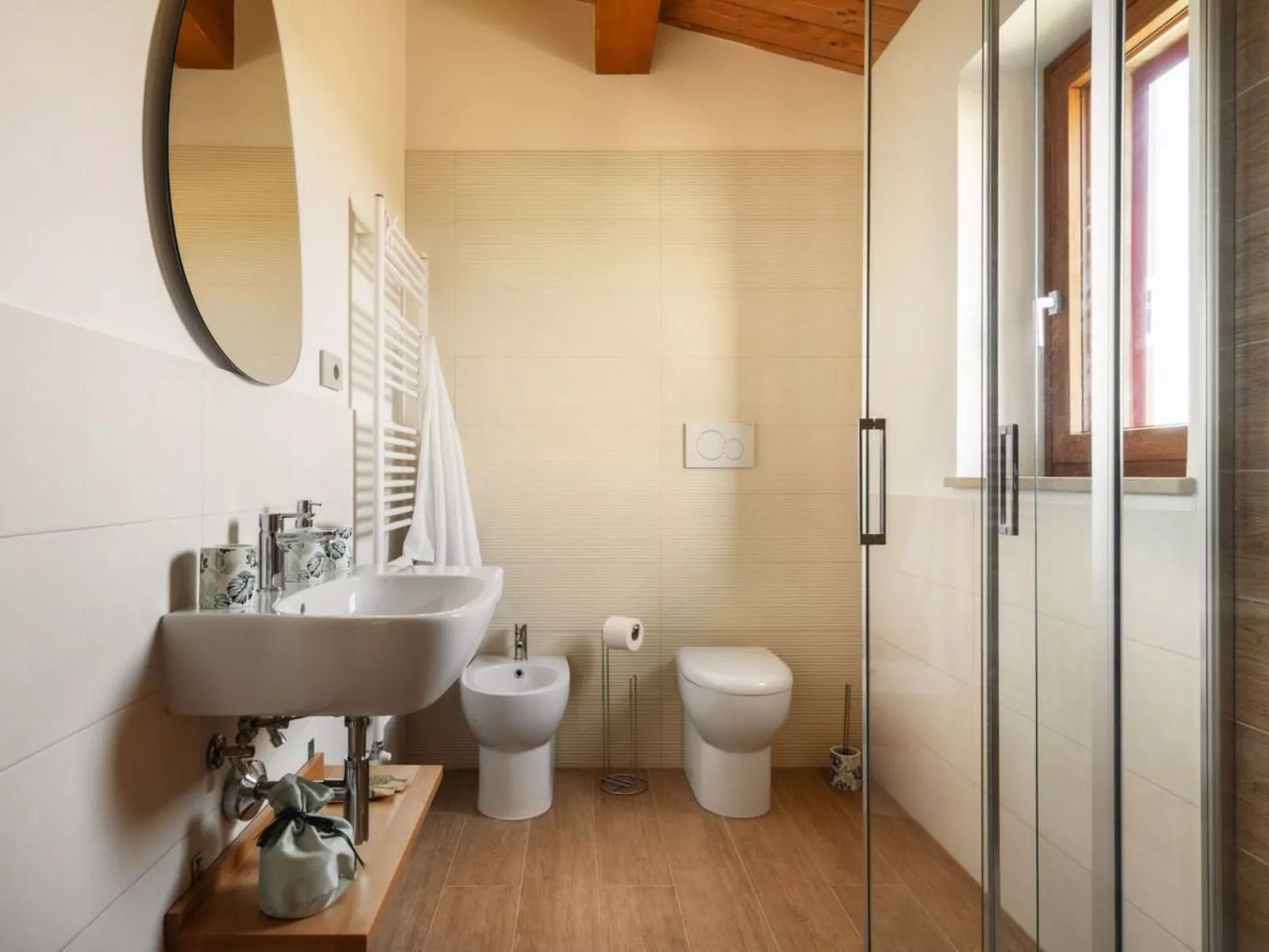 Luxuriöse und erschwingliche Villa mit privatem Pool-Image-tags.info