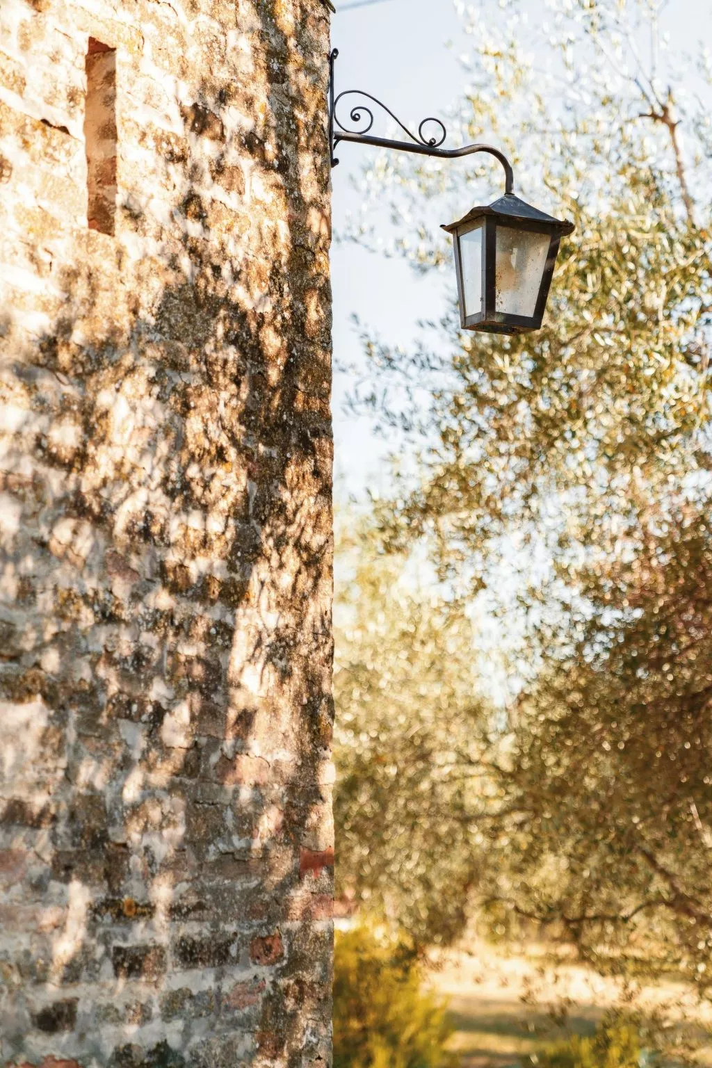 Drei-Zimmer-Panorama-Wohnung mit Terrasse und Sommerpool