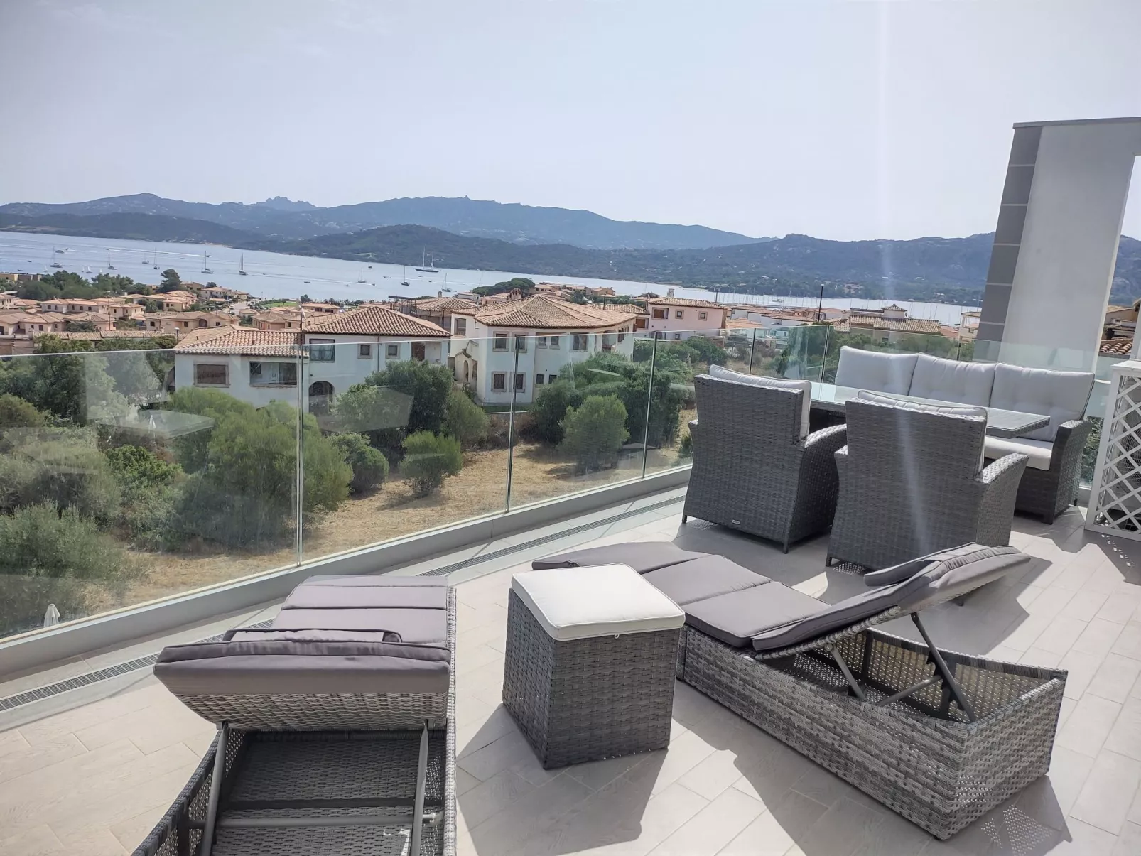 Schönes Penthouse für bis zu 4 Personen-Image-tags.info