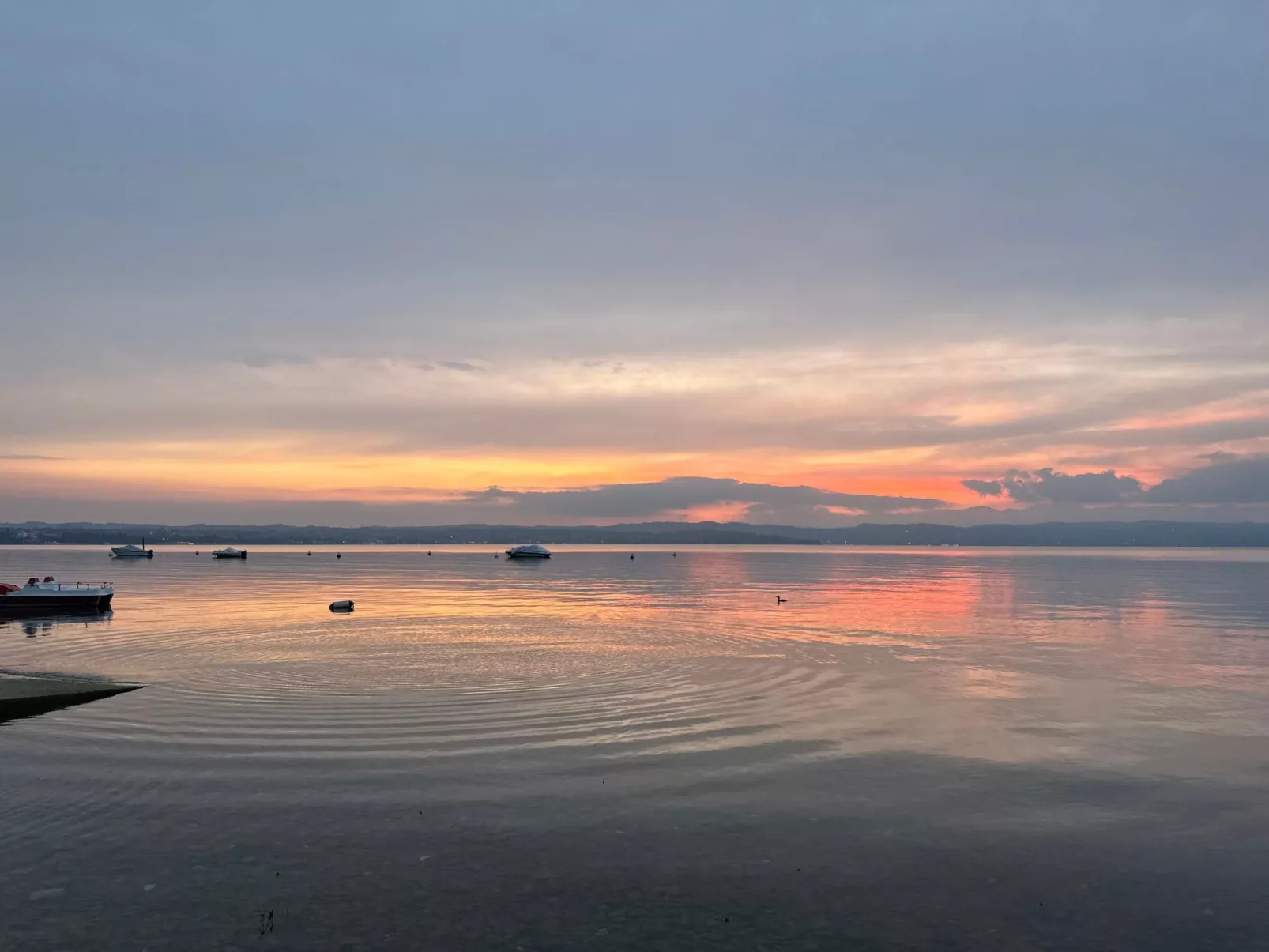 Gemütliche Drei-Zimmer-Wohnung mit Balkon-Buiten