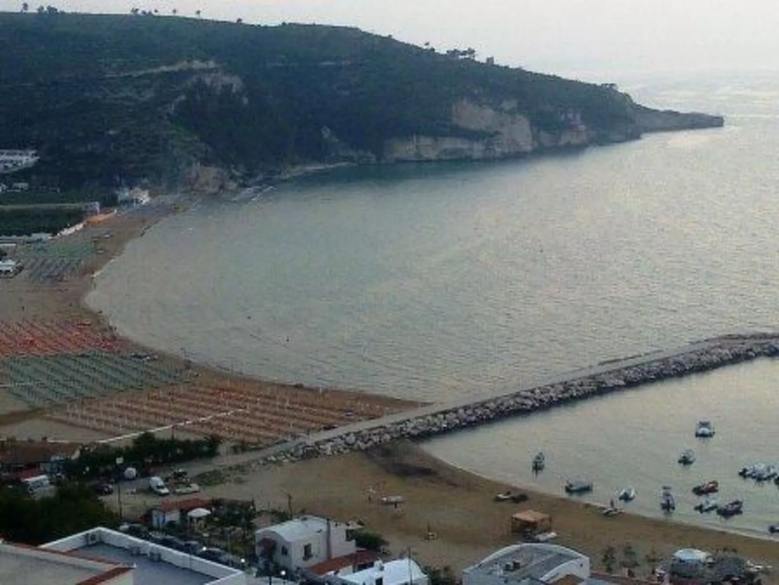 Zwei-Zimmer-Penthouse-Wohnung mit Terrasse mit Meerblick-Image-tags.info