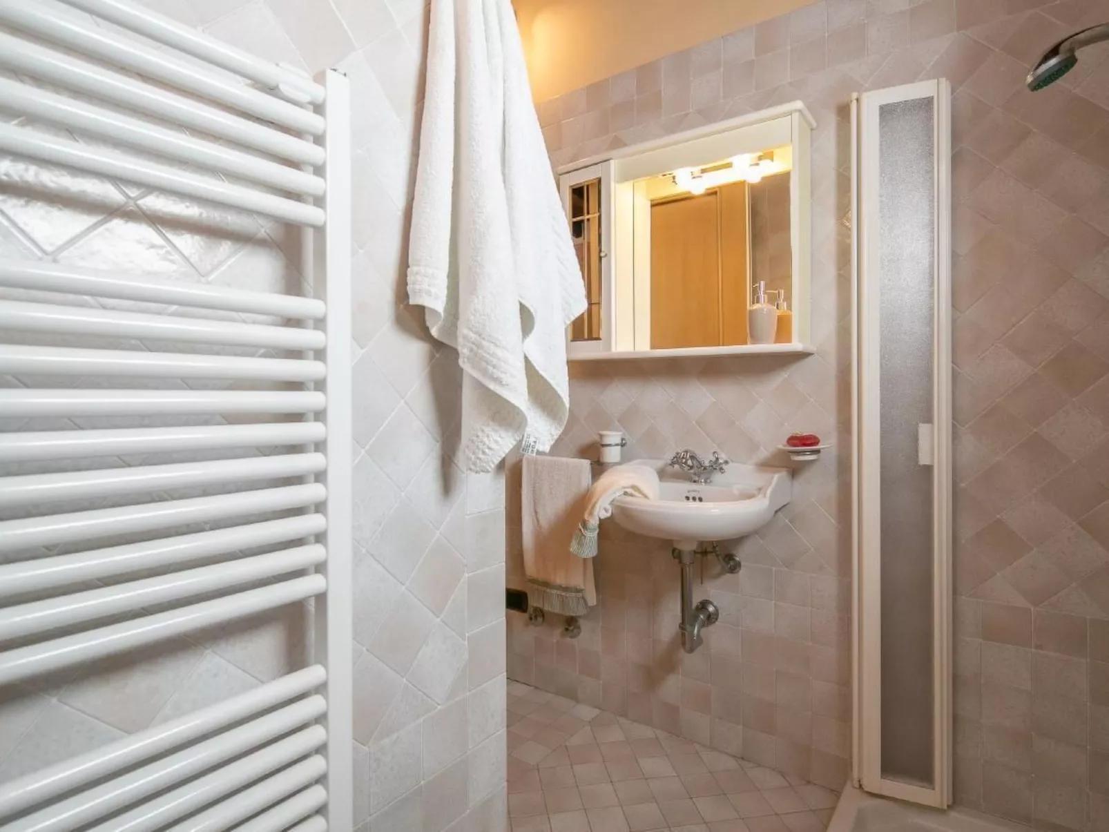 Wunderschöne Wohnung in Cortona mit Großer Terrasse