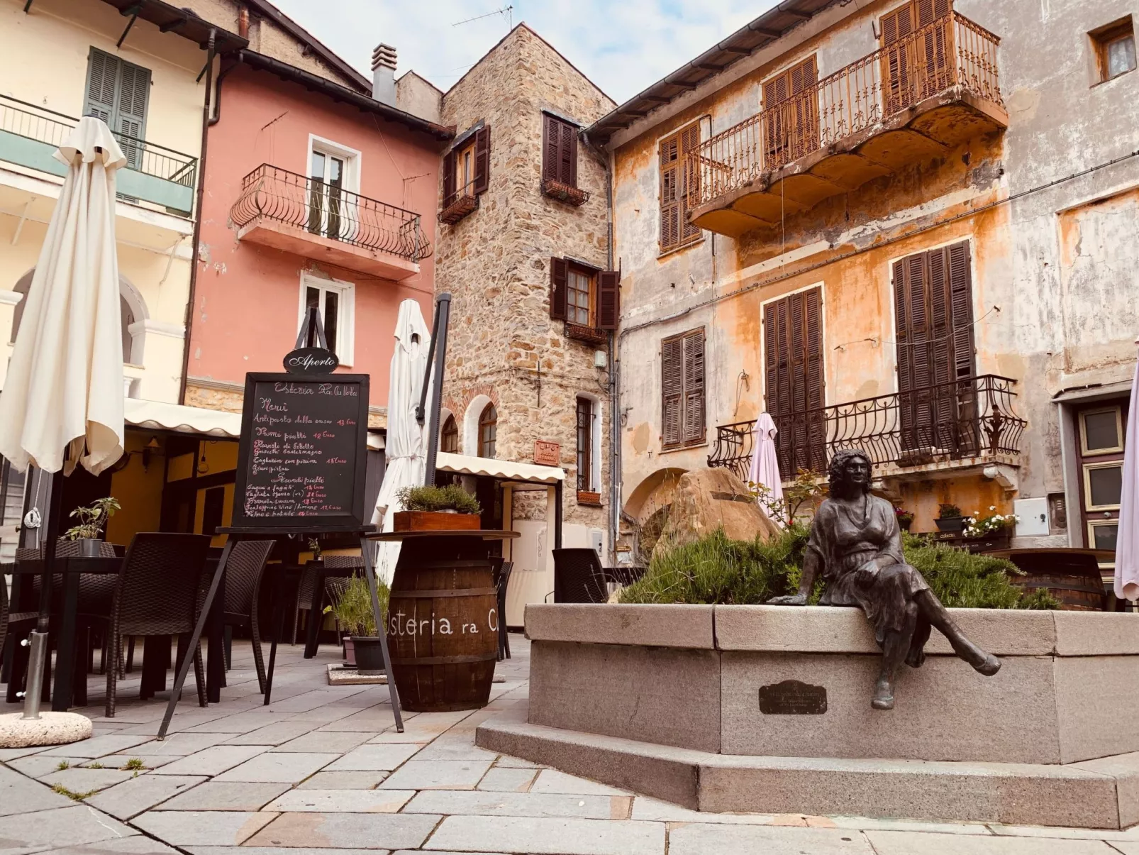 Für 4 Personen ca. 110 m&sup2; in Bajardo, Norditalien (Ligurien)