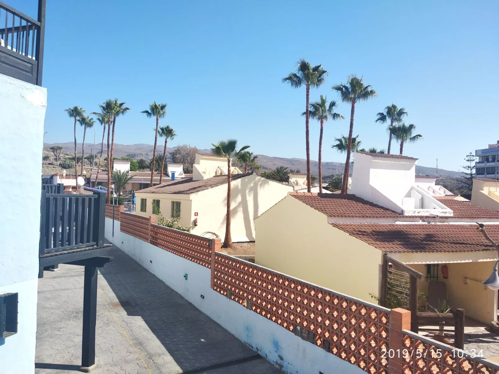 Schöne Wohnung Sun Club-Buiten